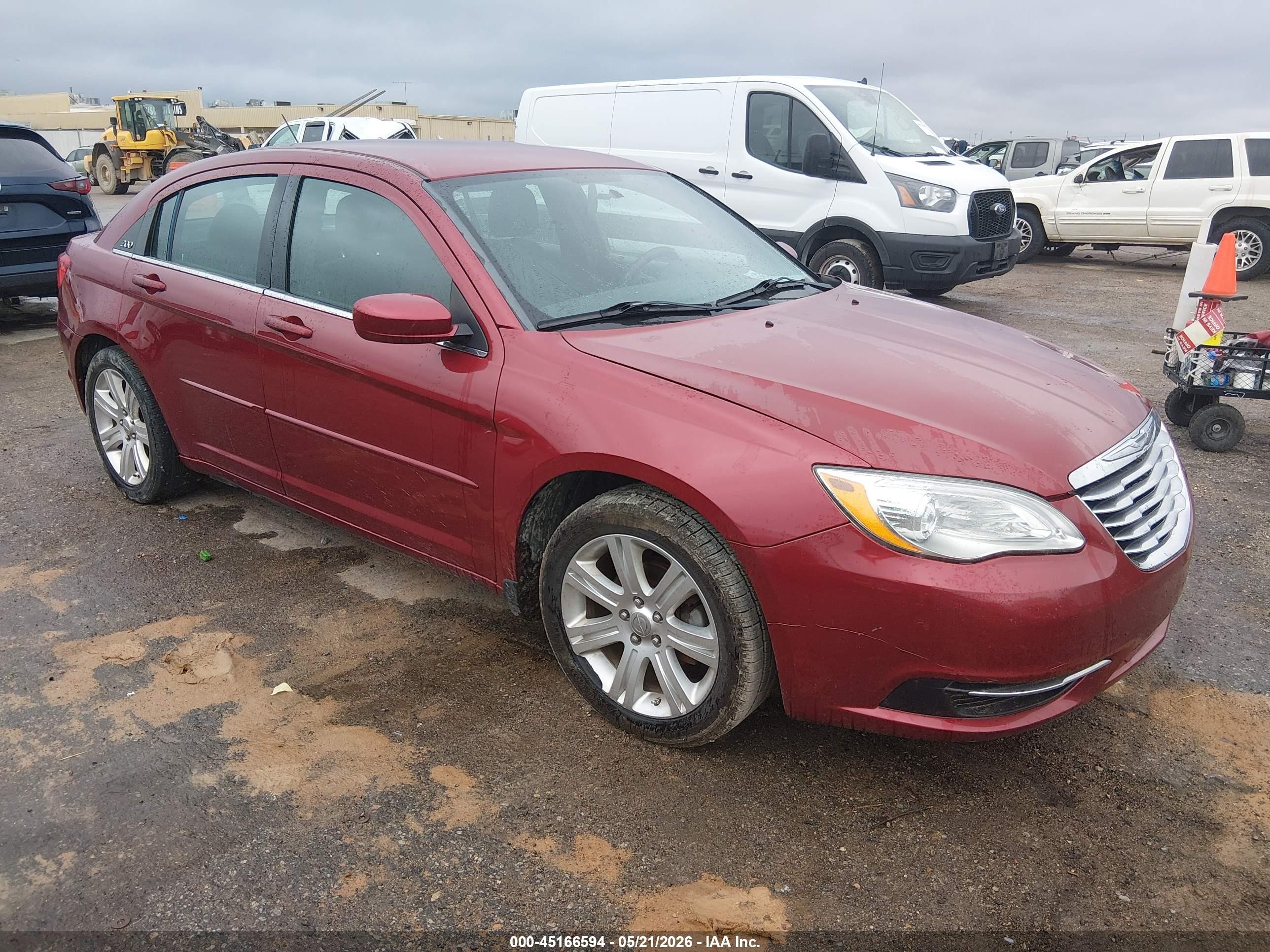 2012 Chrysler 200 Lx Red vin: 1C3CCBABXCN170362