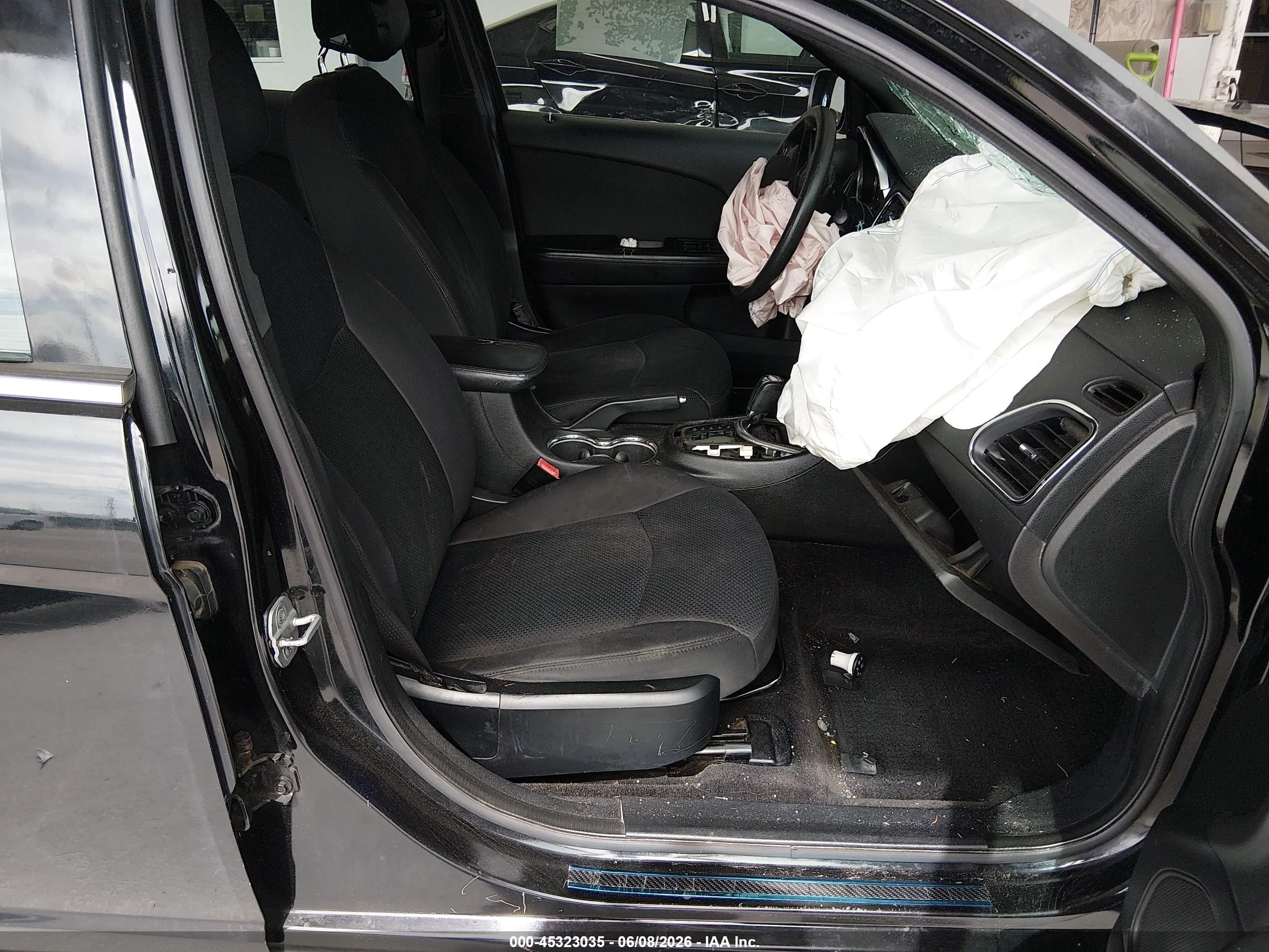 2012 Chrysler 200 Lx Black vin: 1C3CCBABXCN222668