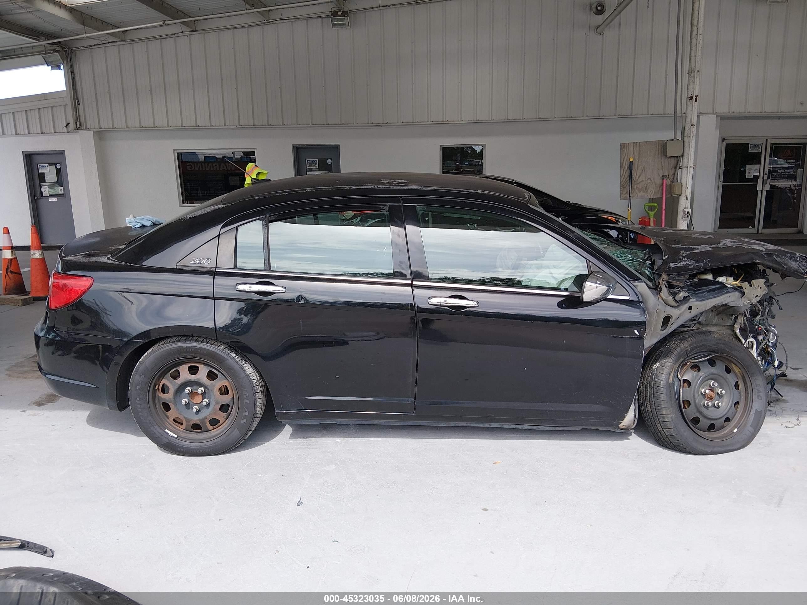 2012 Chrysler 200 Lx Black vin: 1C3CCBABXCN222668