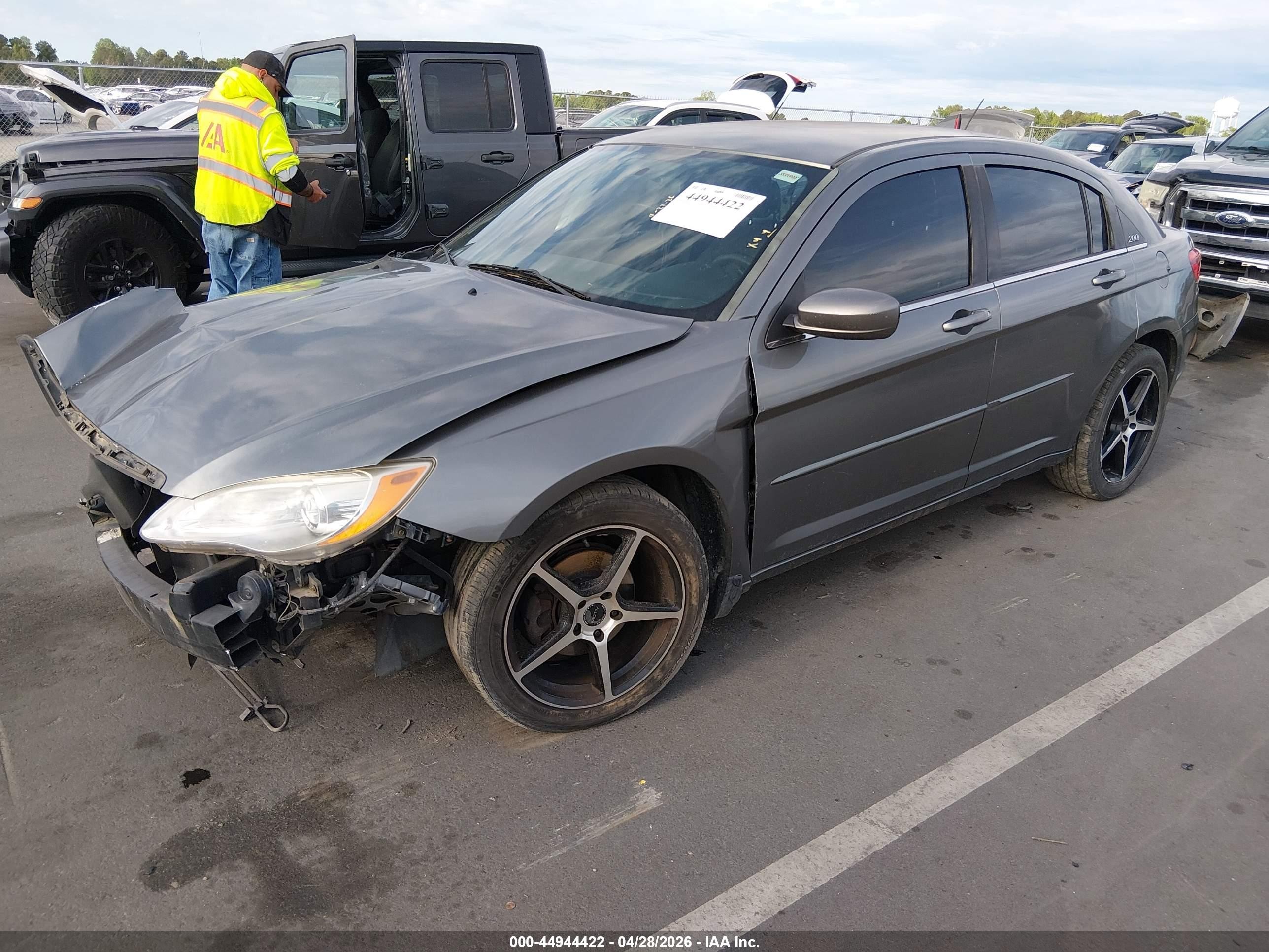 2012 Chrysler 200 Lx Gray vin: 1C3CCBABXCN240880
