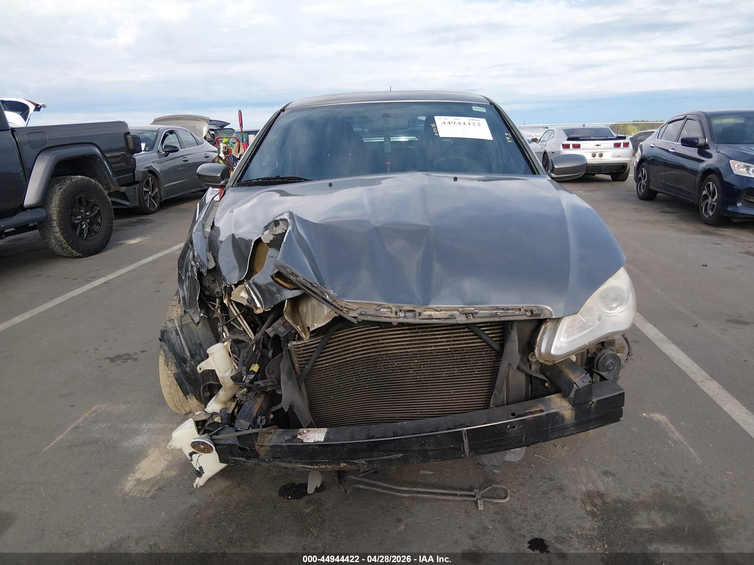 2012 Chrysler 200 Lx Gray vin: 1C3CCBABXCN240880