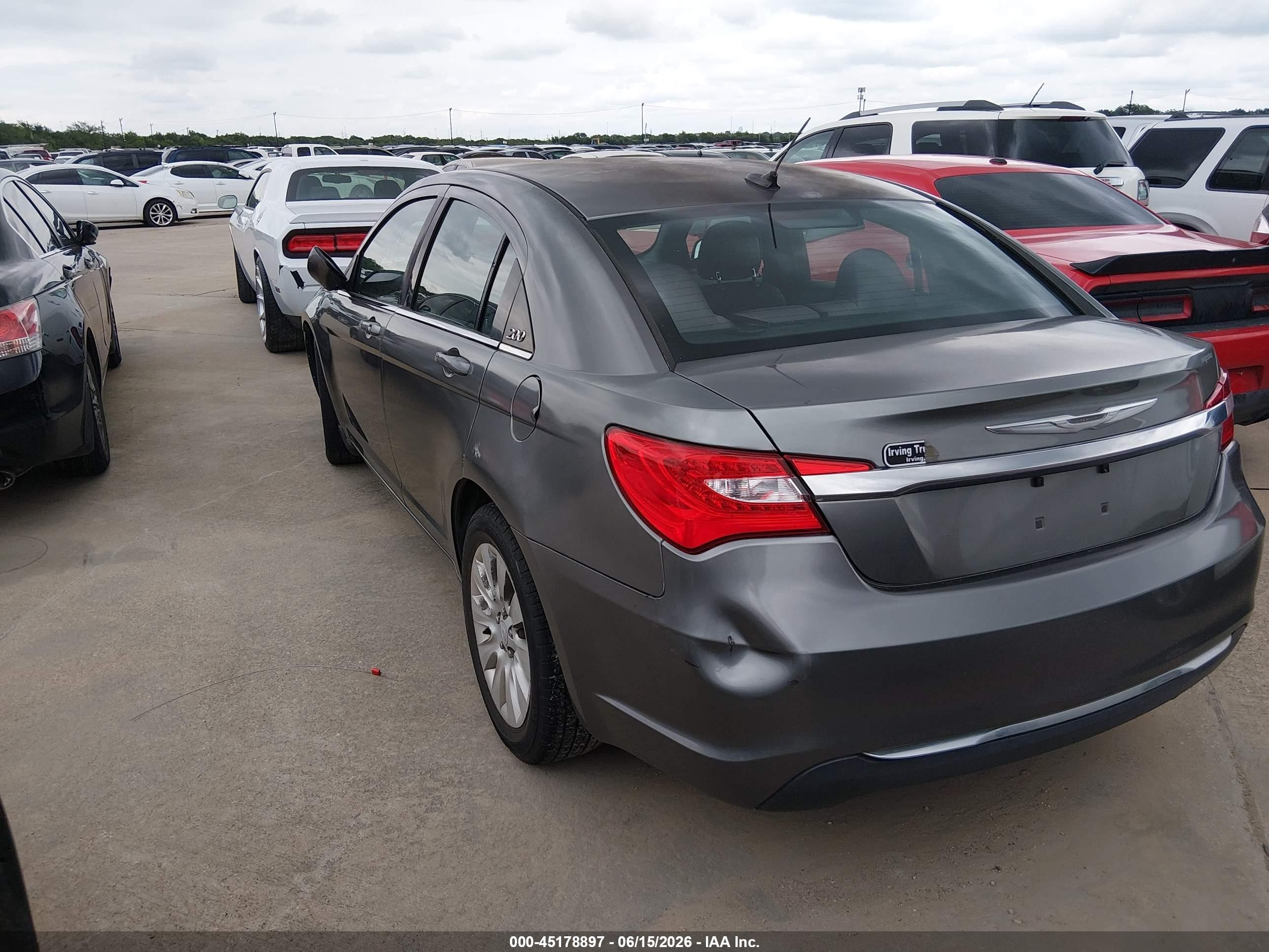 2013 Chrysler 200 Lx Серый vin: 1C3CCBABXDN588874