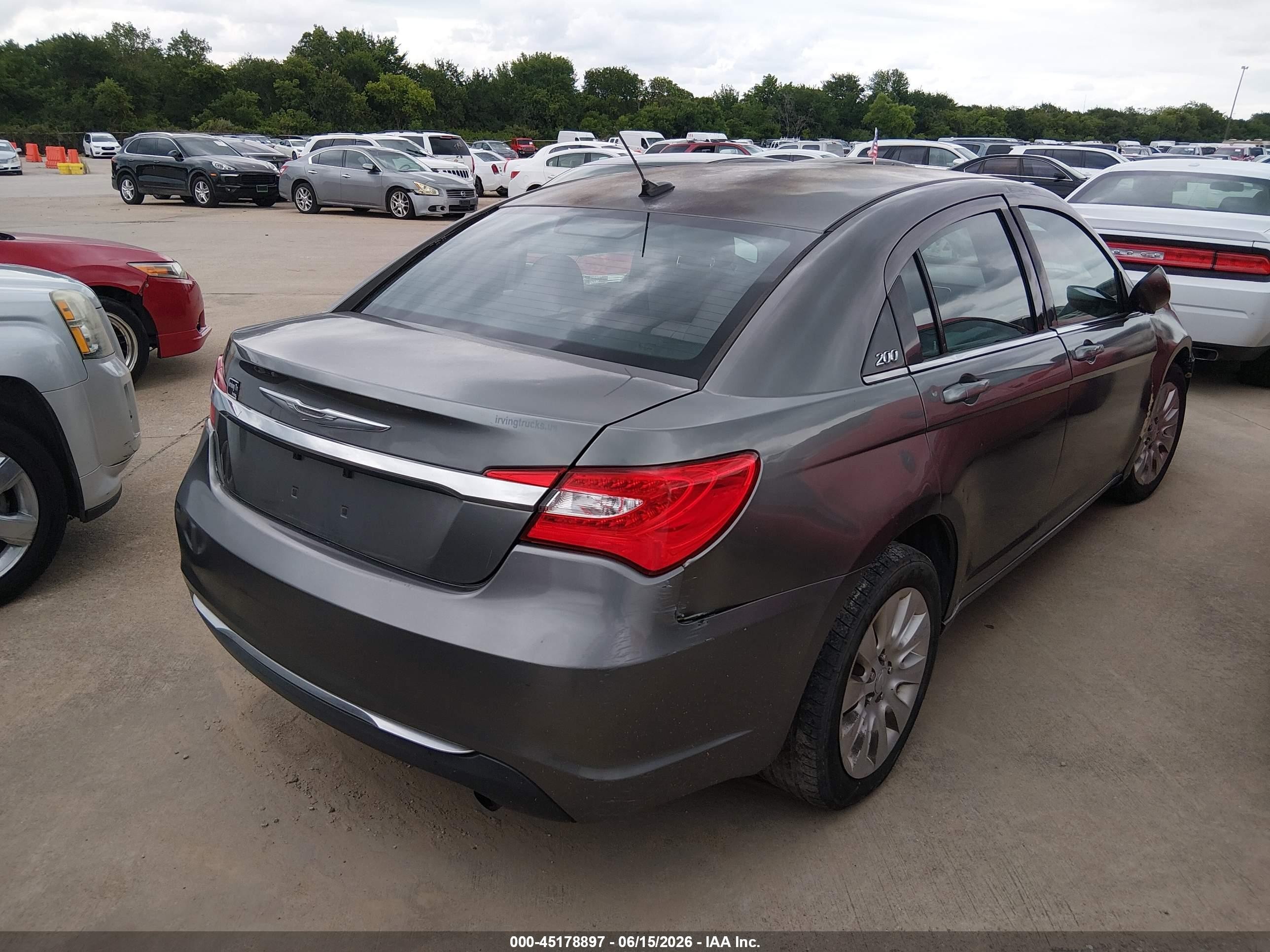 2013 Chrysler 200 Lx Серый vin: 1C3CCBABXDN588874