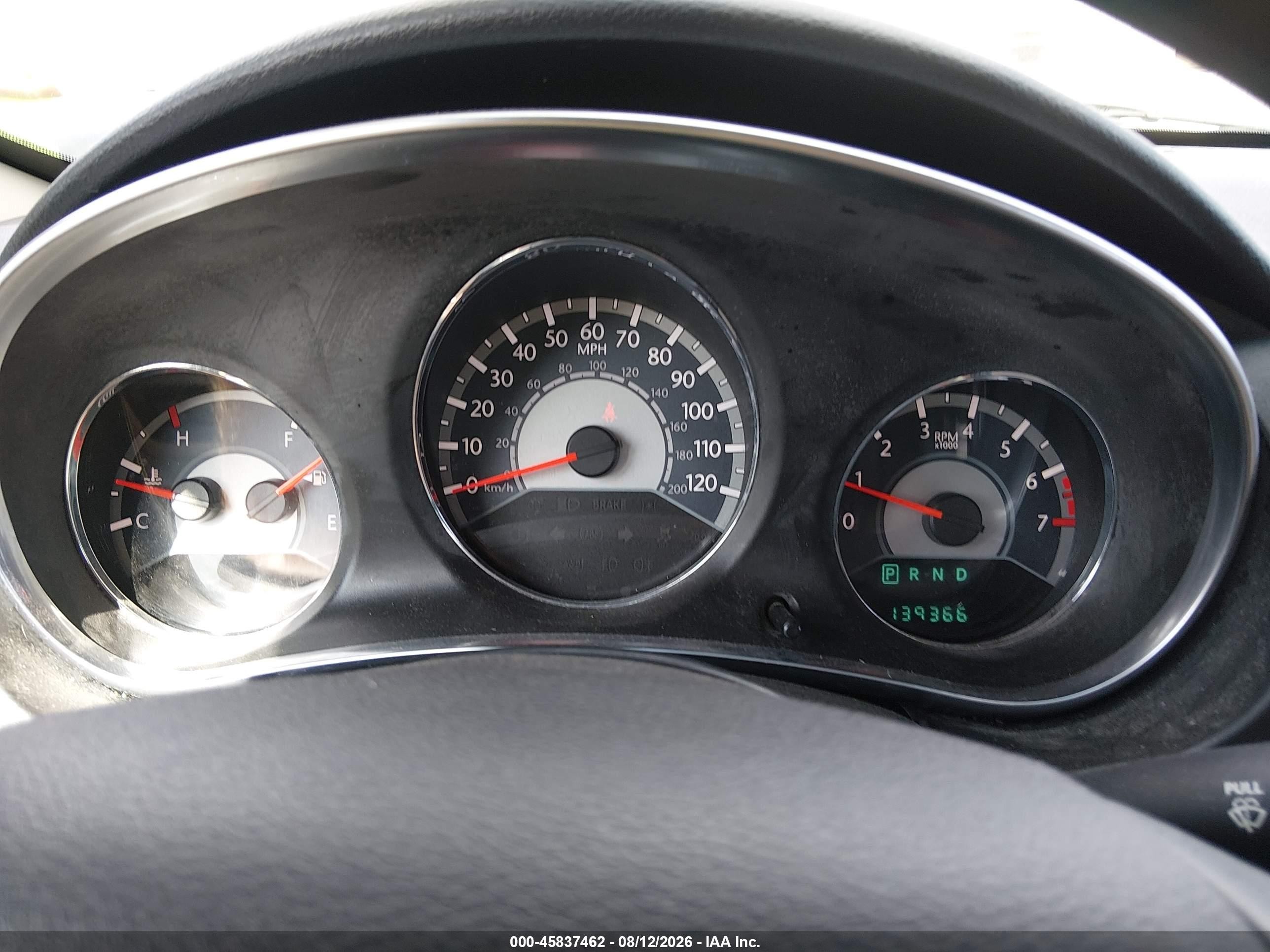 2013 Chrysler 200 Lx Red vin: 1C3CCBABXDN636180