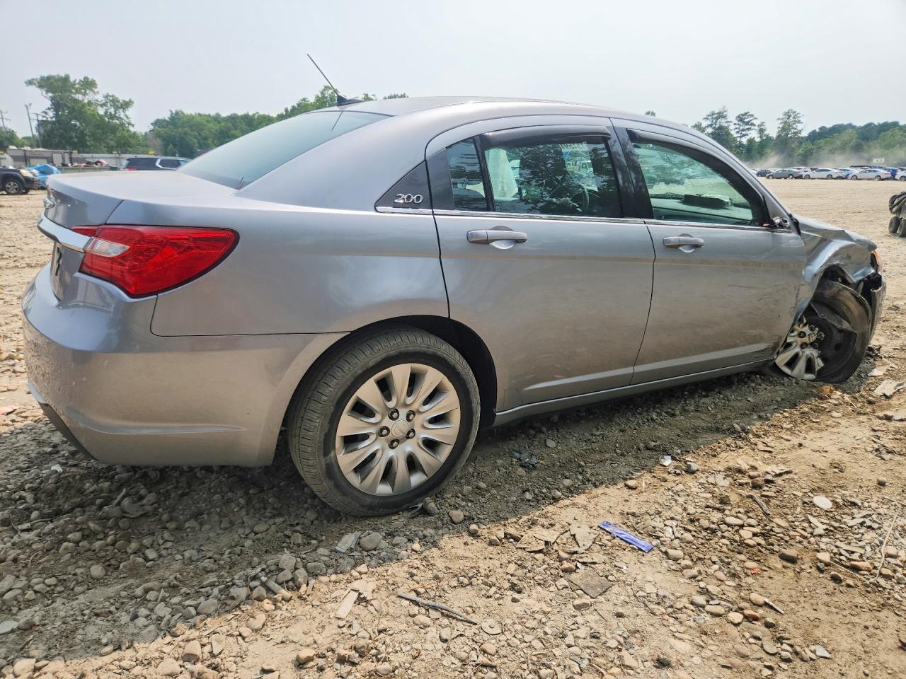 2013 Chrysler 200 Lx Серебряный vin: 1C3CCBABXDN734125