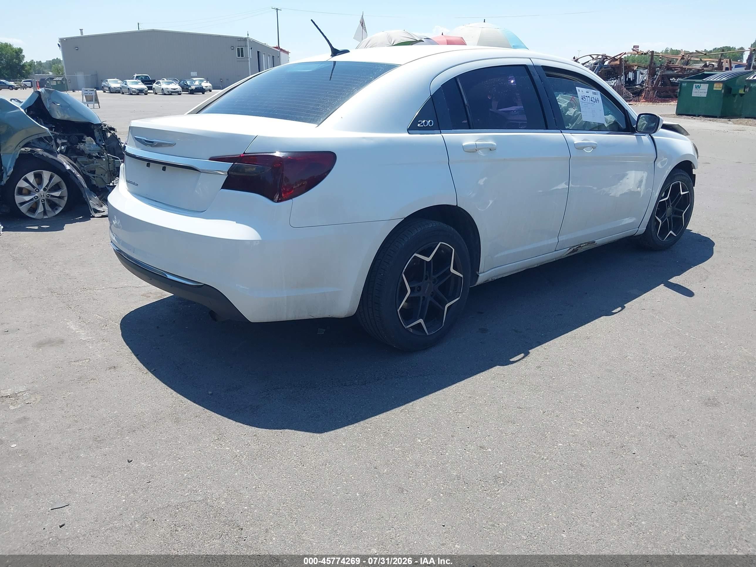 2013 Chrysler 200 Lx White vin: 1C3CCBABXDN735436