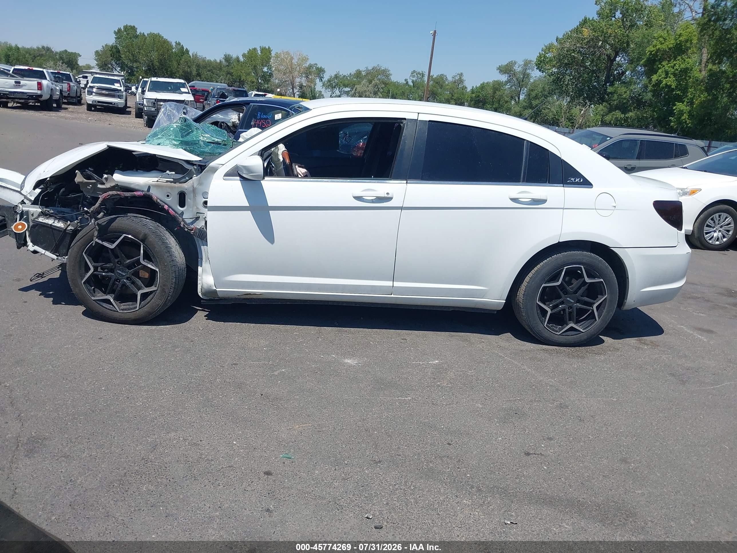 2013 Chrysler 200 Lx White vin: 1C3CCBABXDN735436
