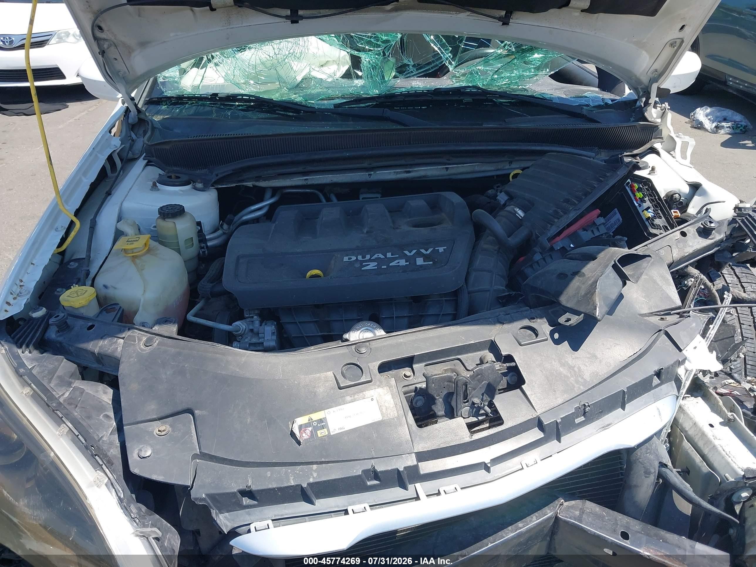 2013 Chrysler 200 Lx White vin: 1C3CCBABXDN735436