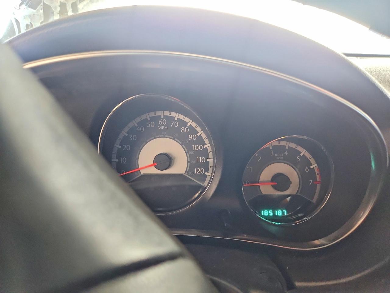 2013 Chrysler 200 Lx Tan vin: 1C3CCBABXDN735999