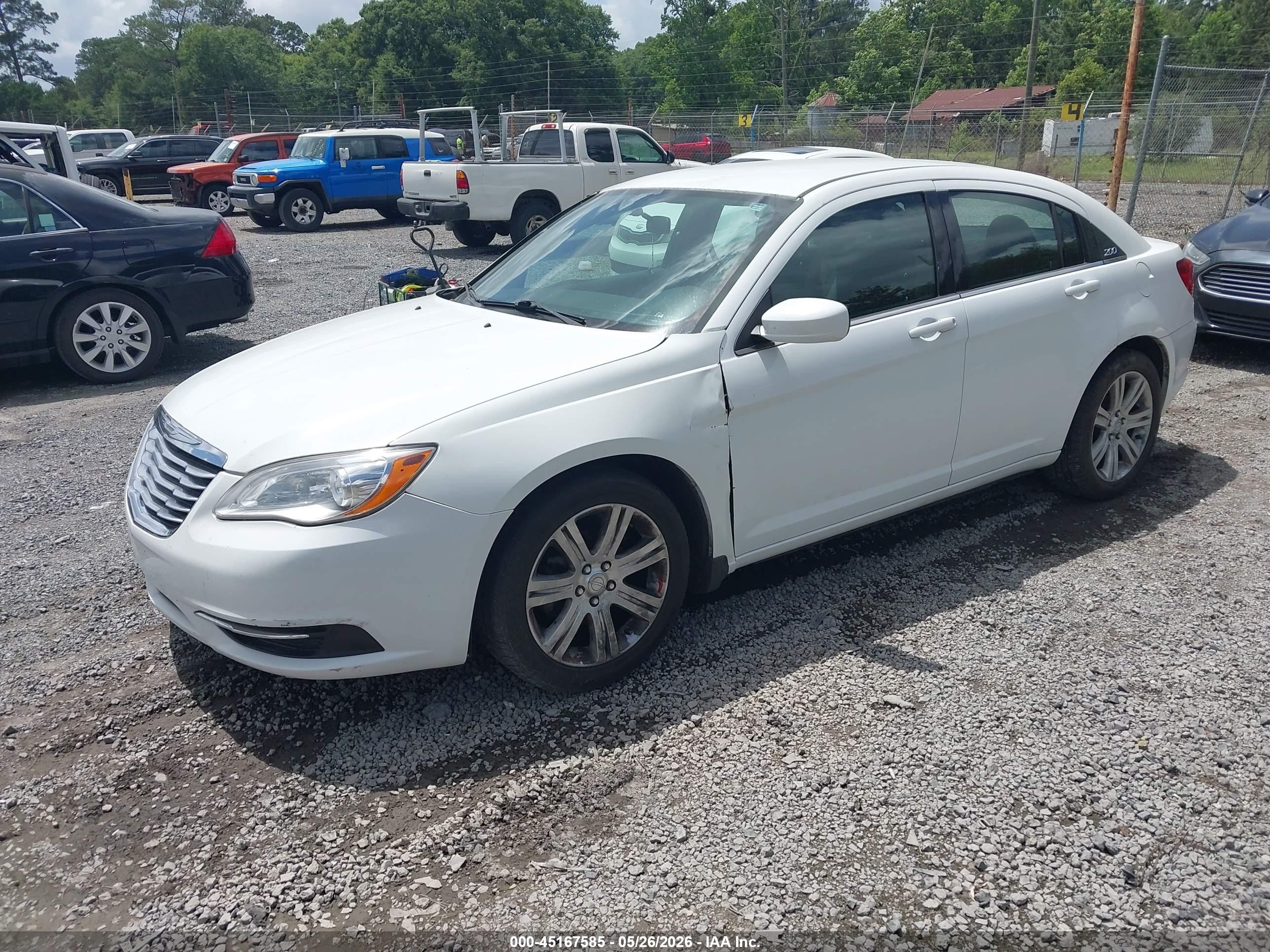 2013 Chrysler 200 Lx Белый vin: 1C3CCBABXDN761132