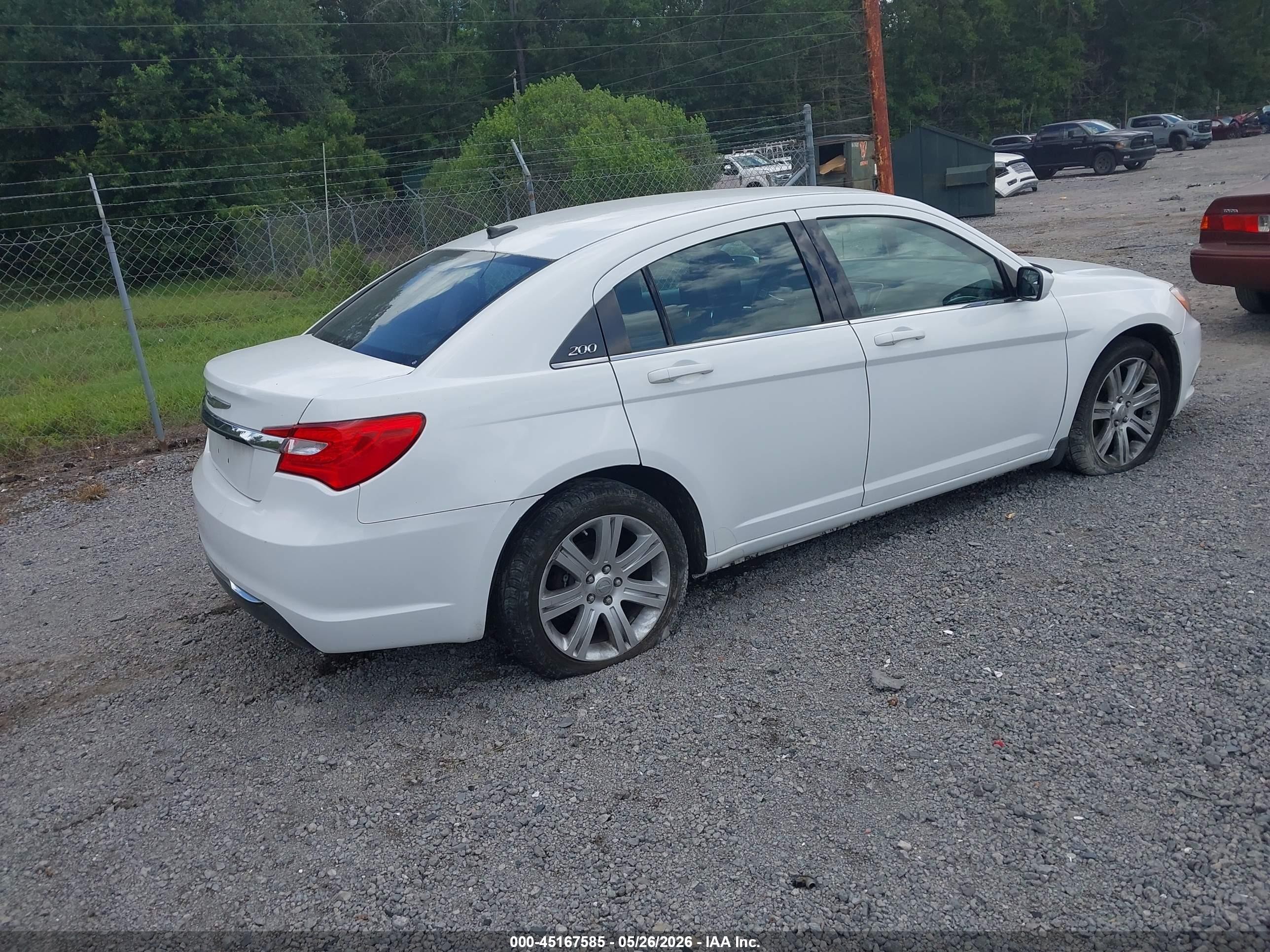 2013 Chrysler 200 Lx Белый vin: 1C3CCBABXDN761132
