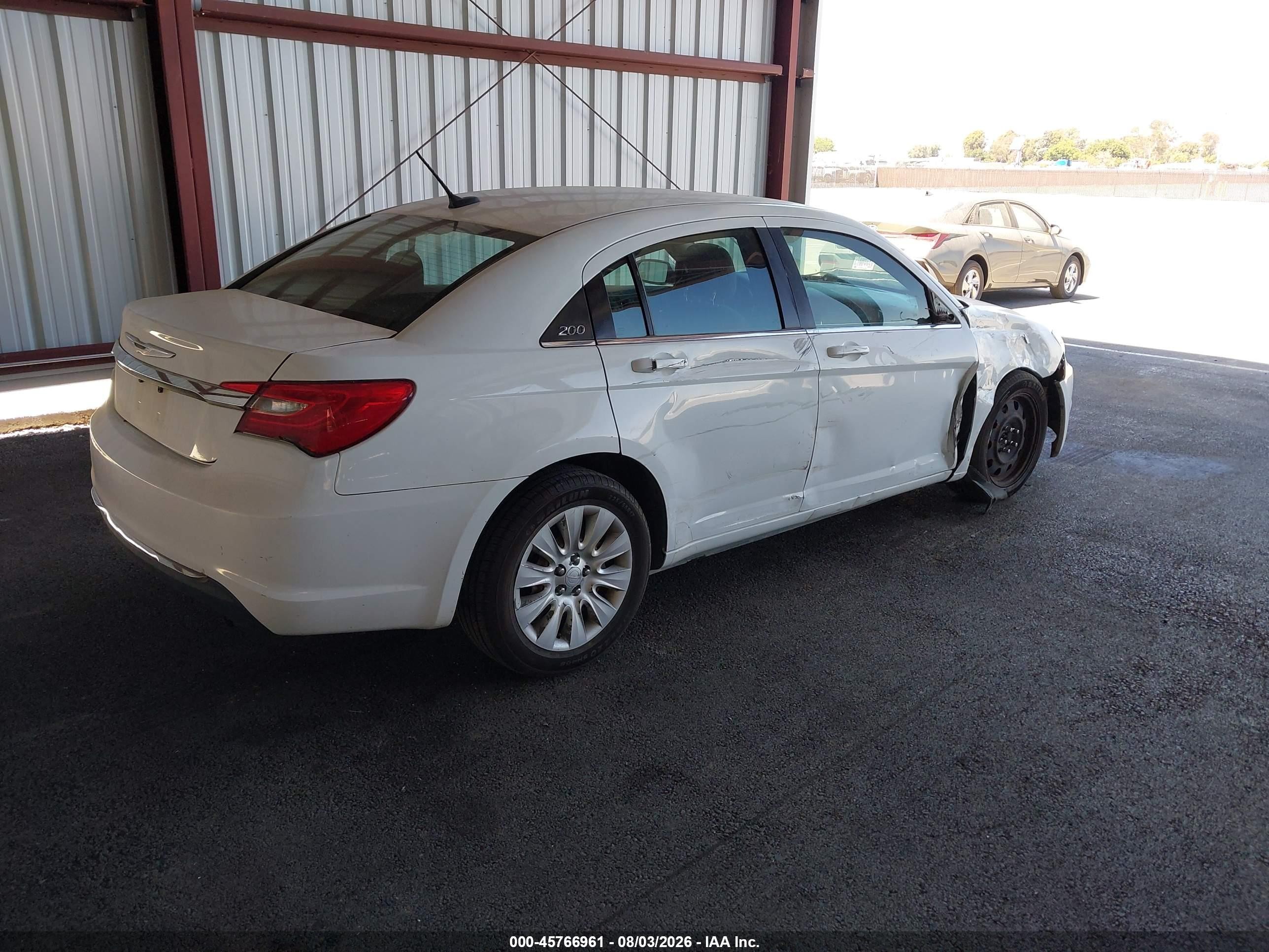 2014 Chrysler 200 Lx White vin: 1C3CCBABXEN122878