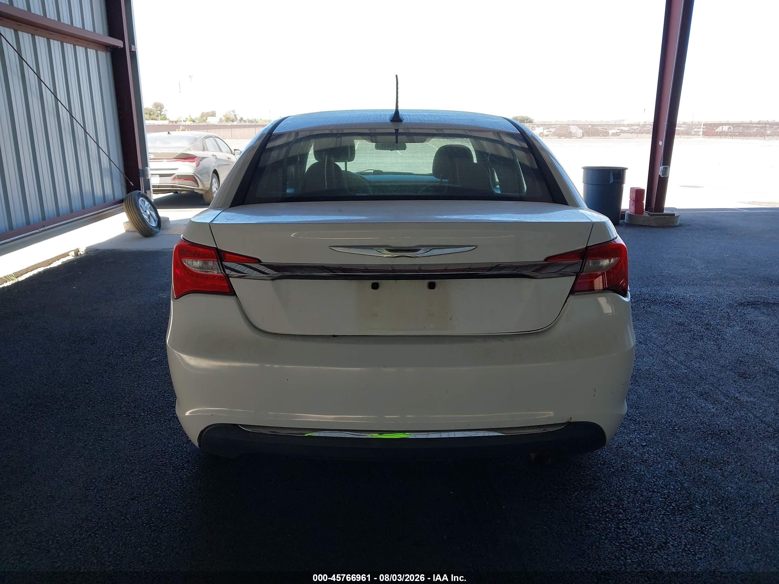 2014 Chrysler 200 Lx White vin: 1C3CCBABXEN122878