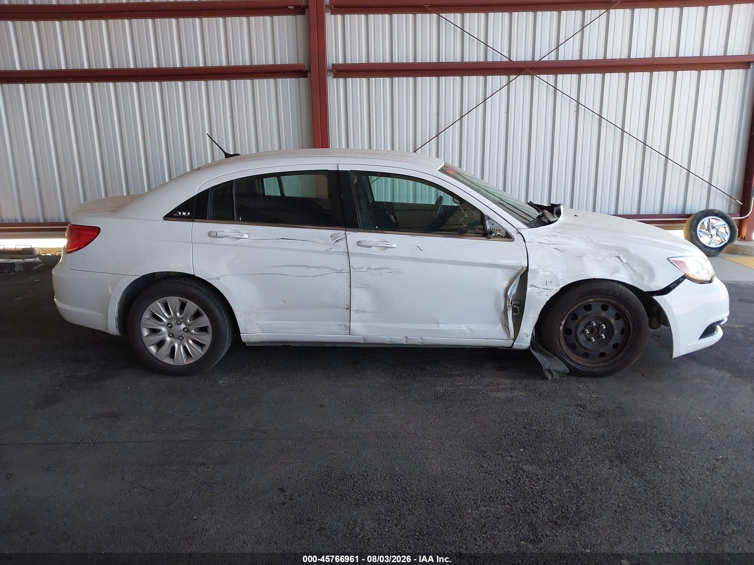 2014 Chrysler 200 Lx White vin: 1C3CCBABXEN122878