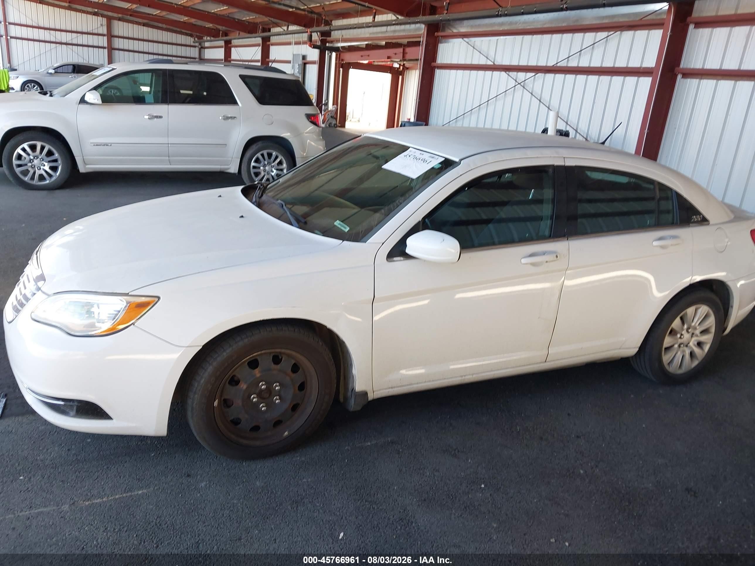 2014 Chrysler 200 Lx White vin: 1C3CCBABXEN122878