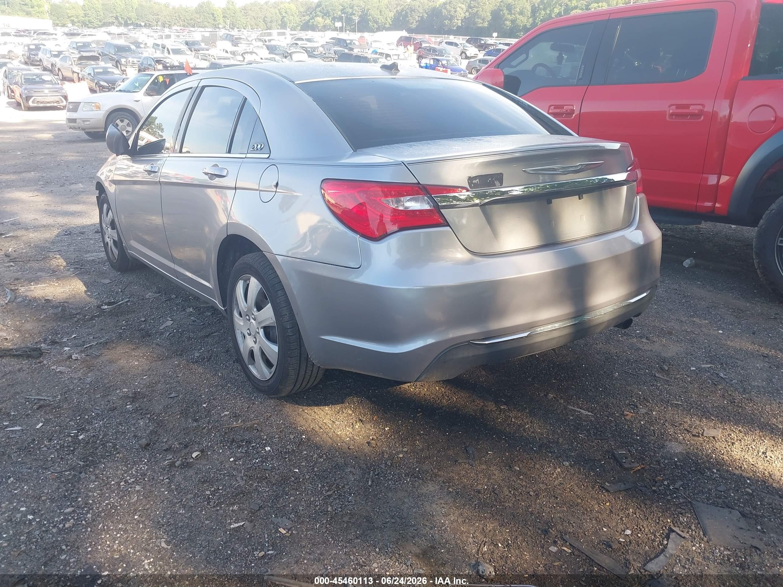 2014 Chrysler 200 Lx Серебряный vin: 1C3CCBABXEN210488