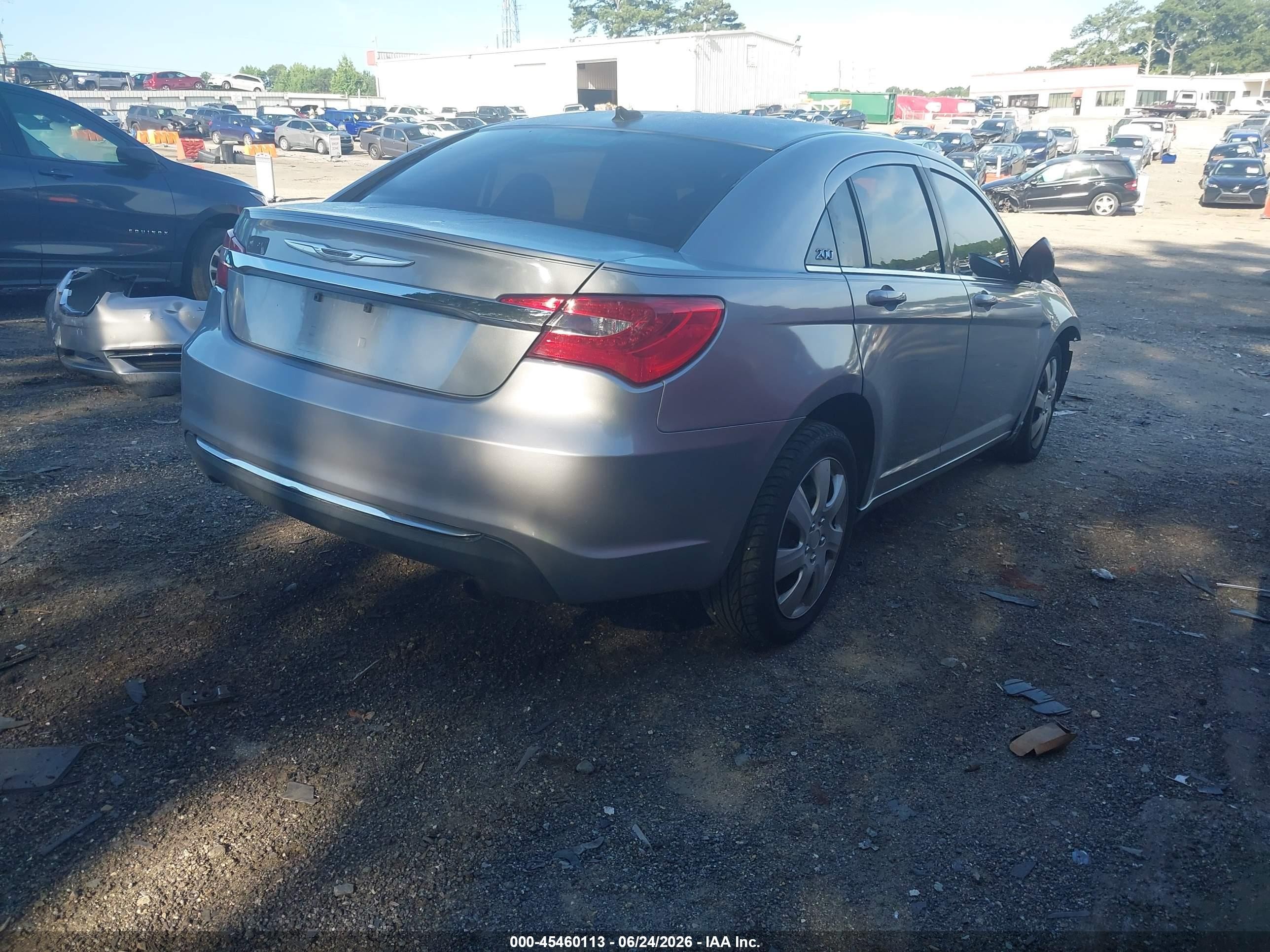 2014 Chrysler 200 Lx Серебряный vin: 1C3CCBABXEN210488