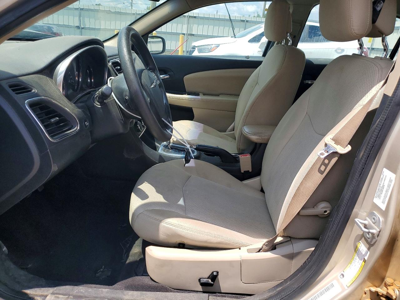 2013 Chrysler 200 Lx Beige vin: 1C3CCBAG0DN728524