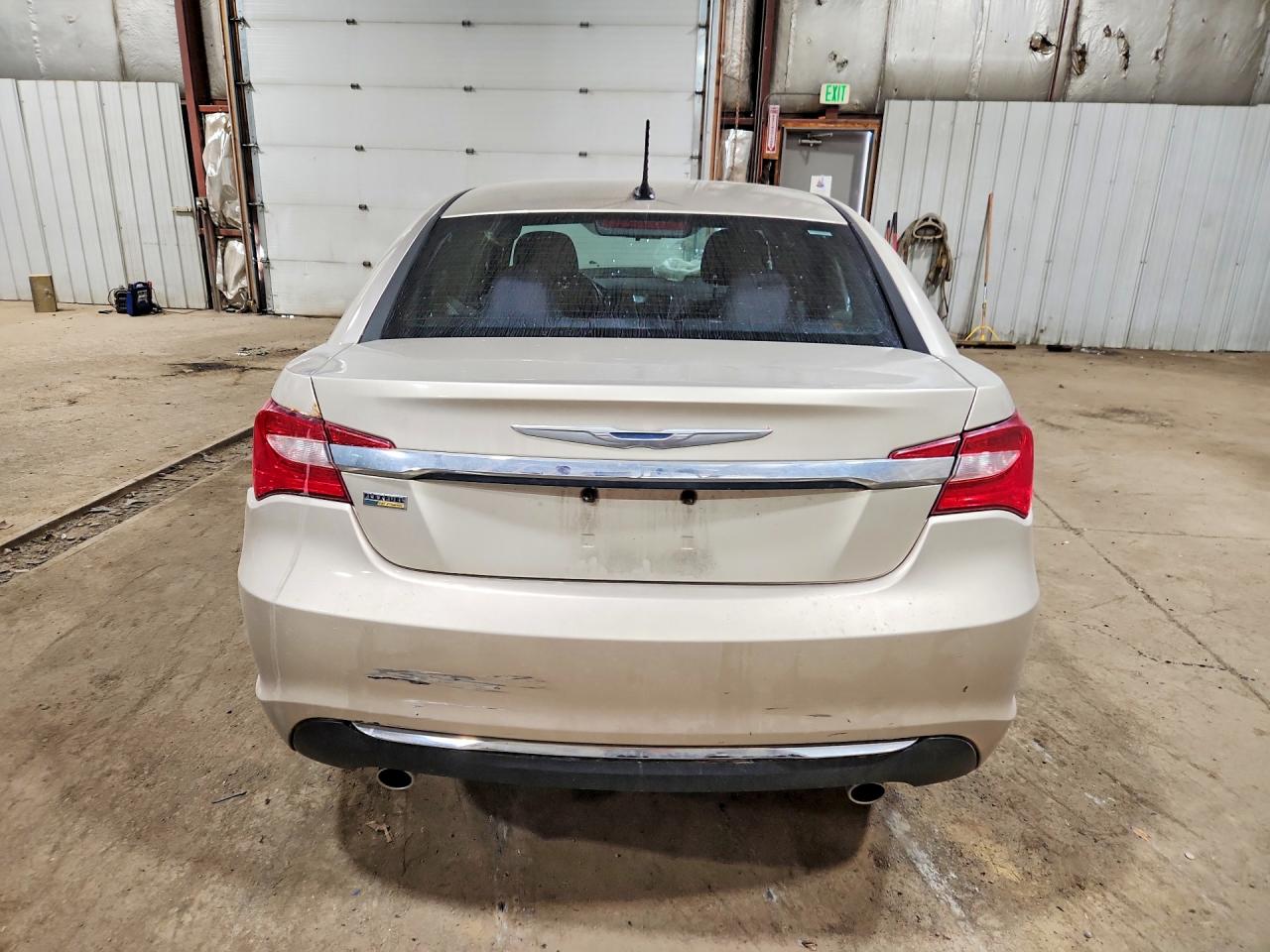 2013 Chrysler 200 Lx Tan vin: 1C3CCBAG1DN688647
