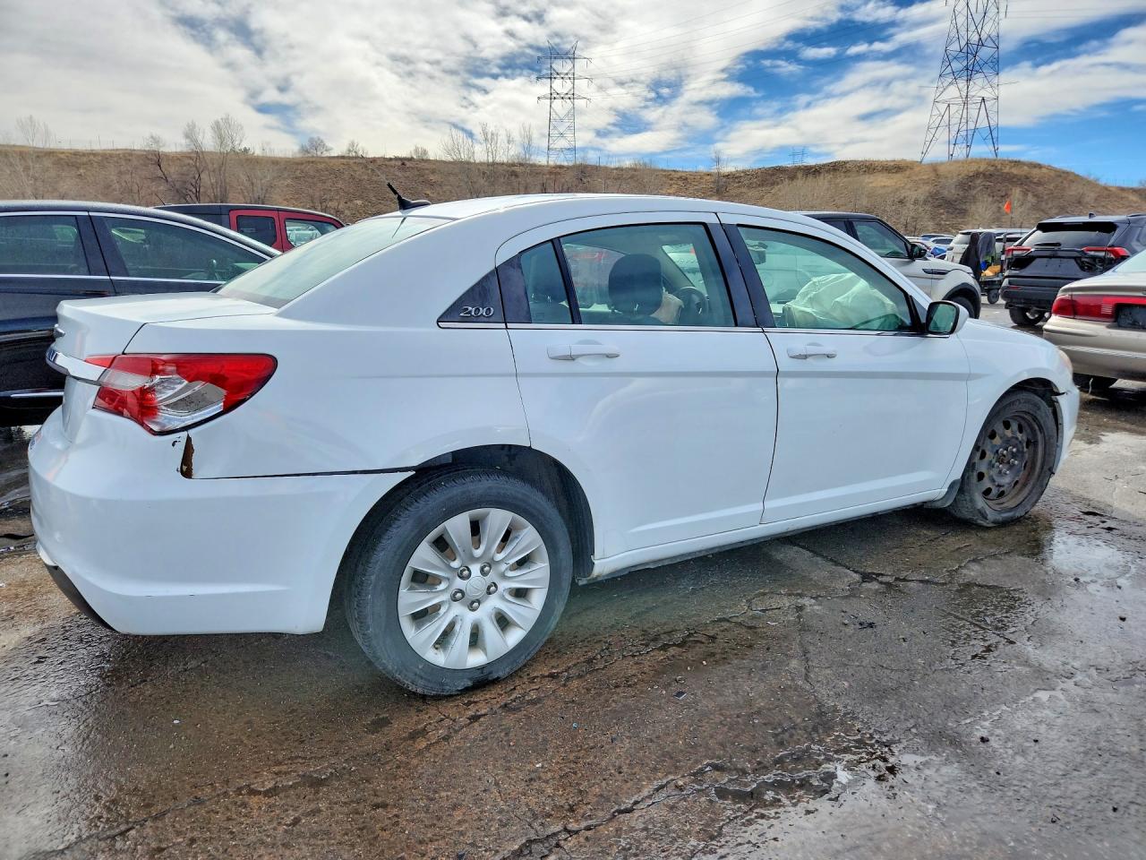 2013 Chrysler 200 Lx White vin: 1C3CCBAG2DN721896