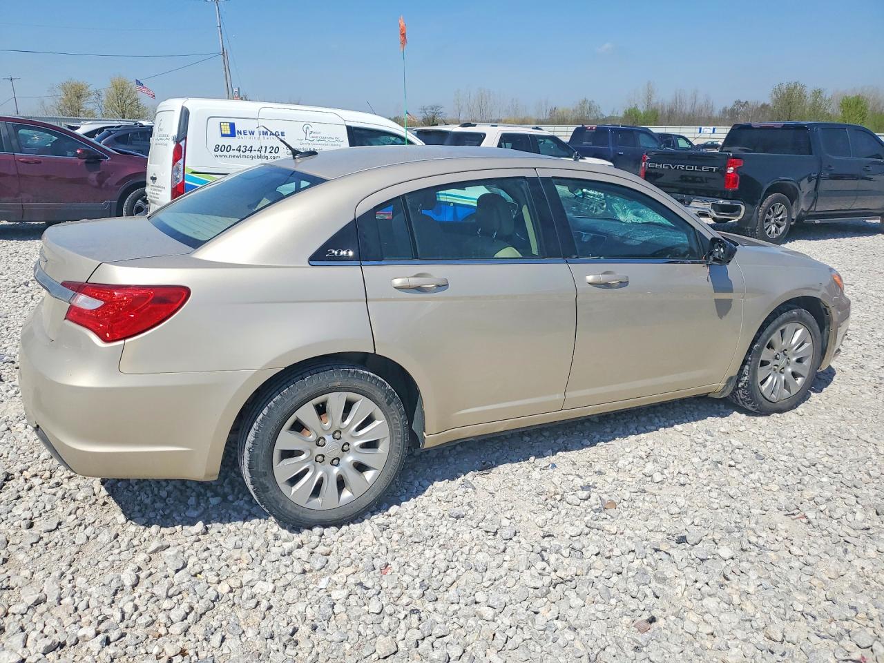 2013 Chrysler 200 Lx Gold vin: 1C3CCBAG5DN729071