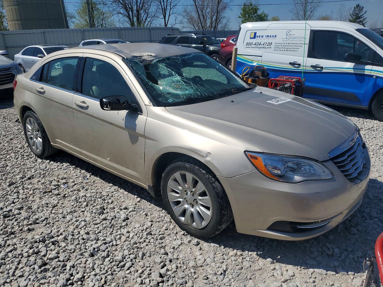 2013 Chrysler 200 Lx Gold vin: 1C3CCBAG5DN729071