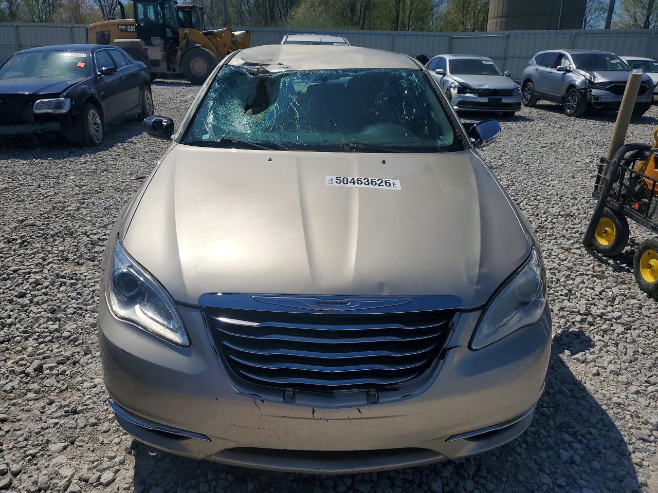 2013 Chrysler 200 Lx Gold vin: 1C3CCBAG5DN729071