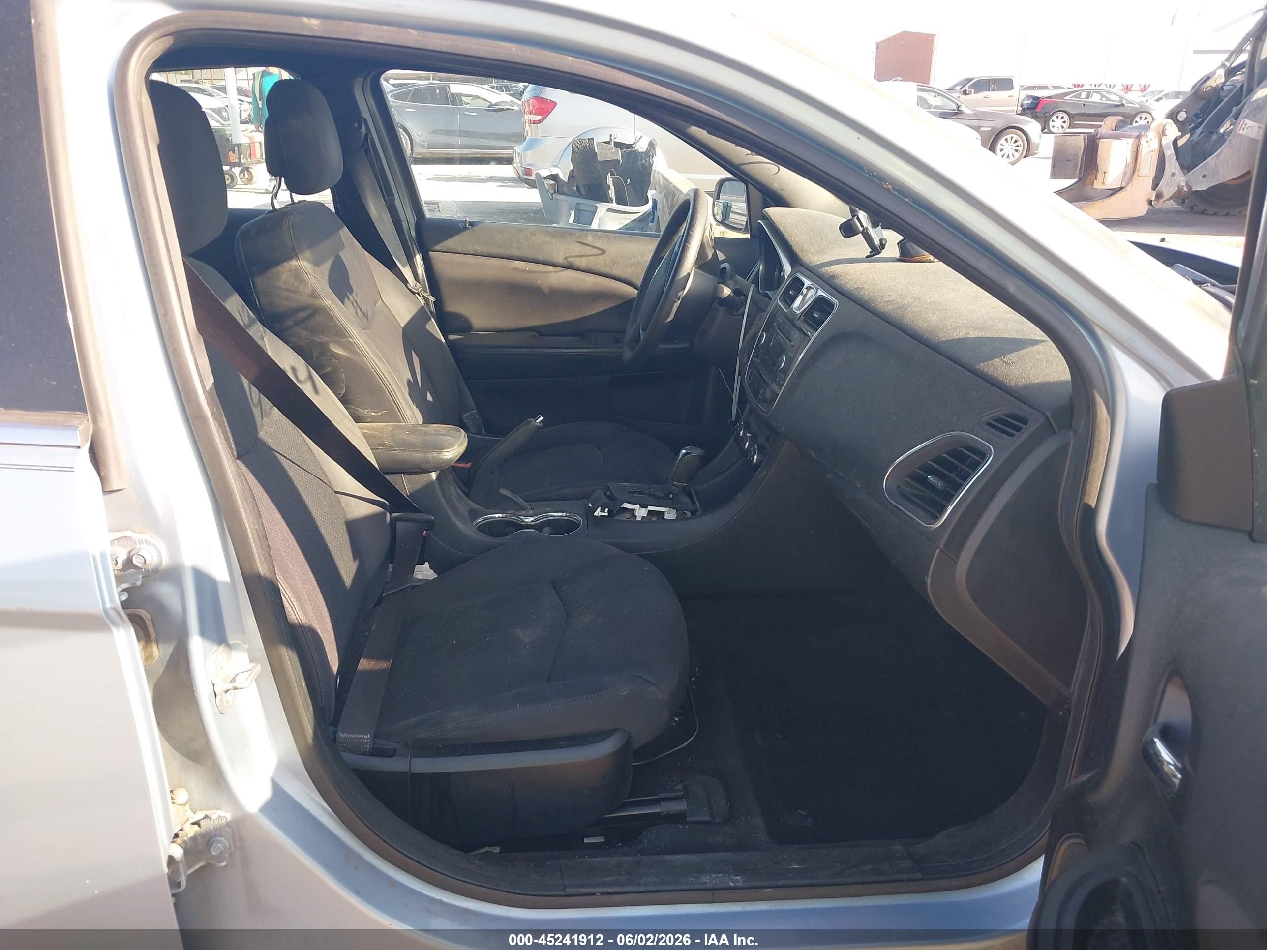 2013 Chrysler 200 Lx Blue vin: 1C3CCBAG6DN738281