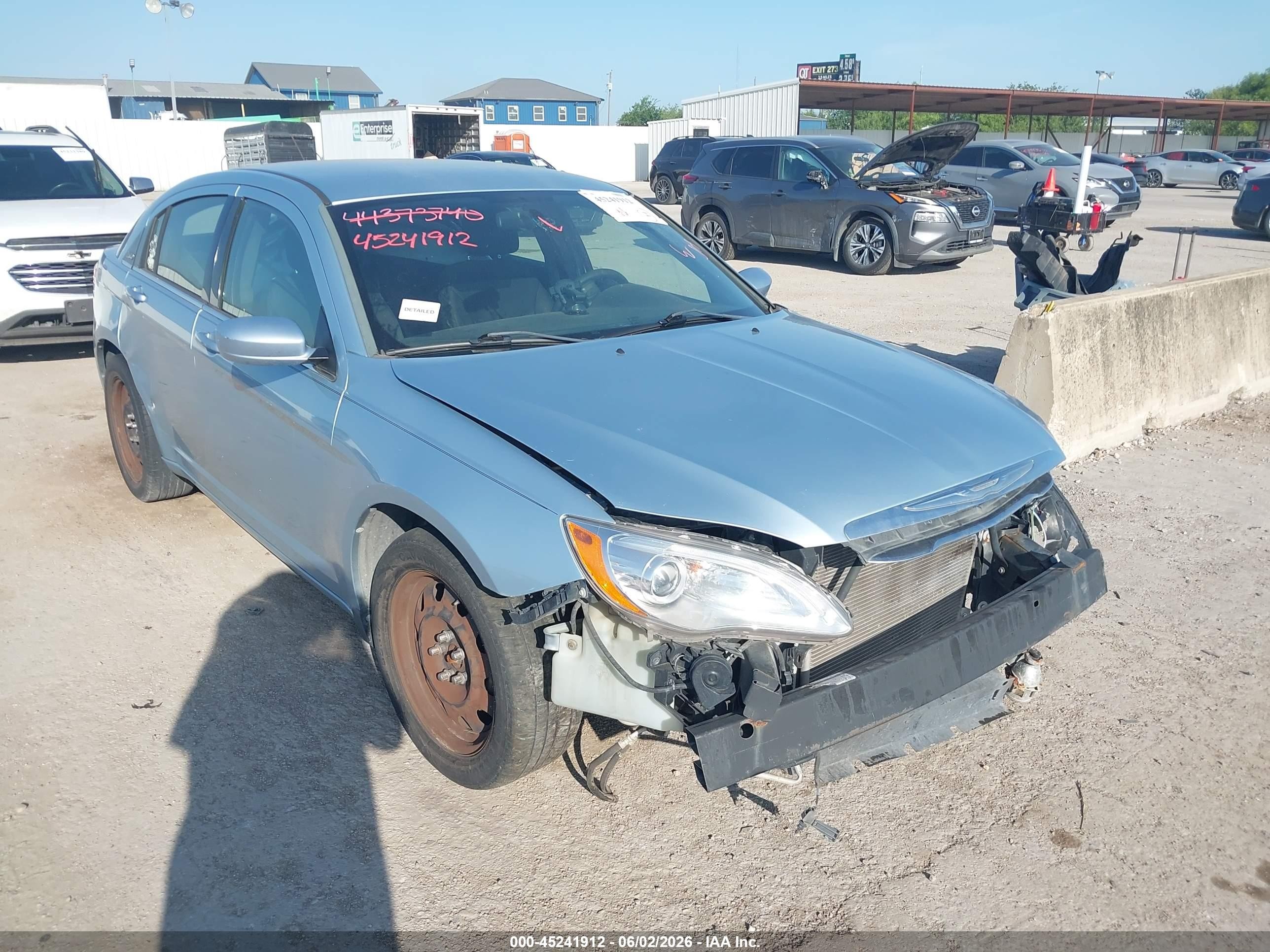 2013 Chrysler 200 Lx Blue vin: 1C3CCBAG6DN738281