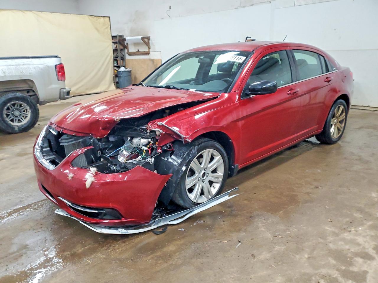 2012 Chrysler 200 Touring Red vin: 1C3CCBBB0CN125431