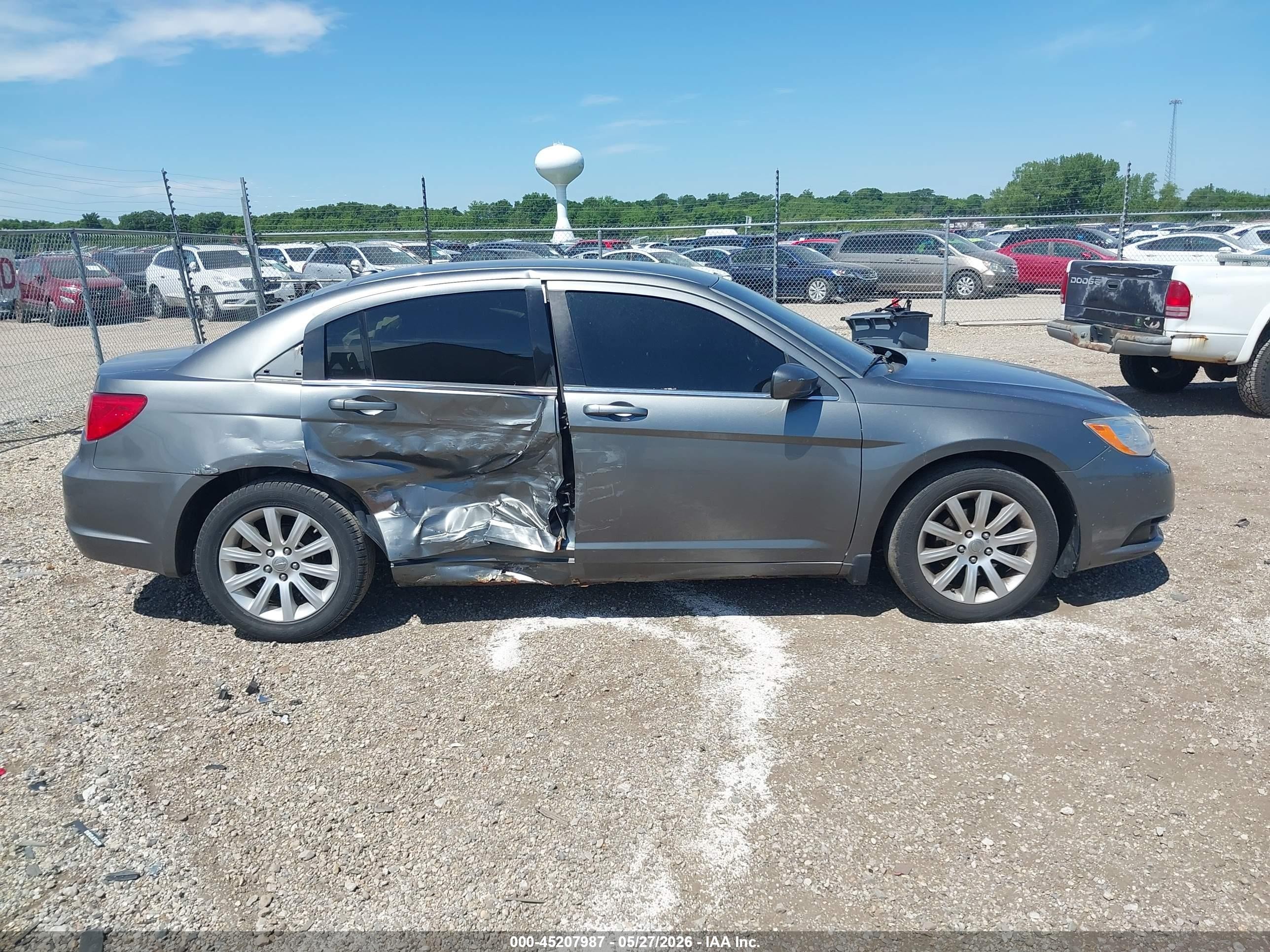2012 Chrysler 200 Touring Серый vin: 1C3CCBBB0CN172880
