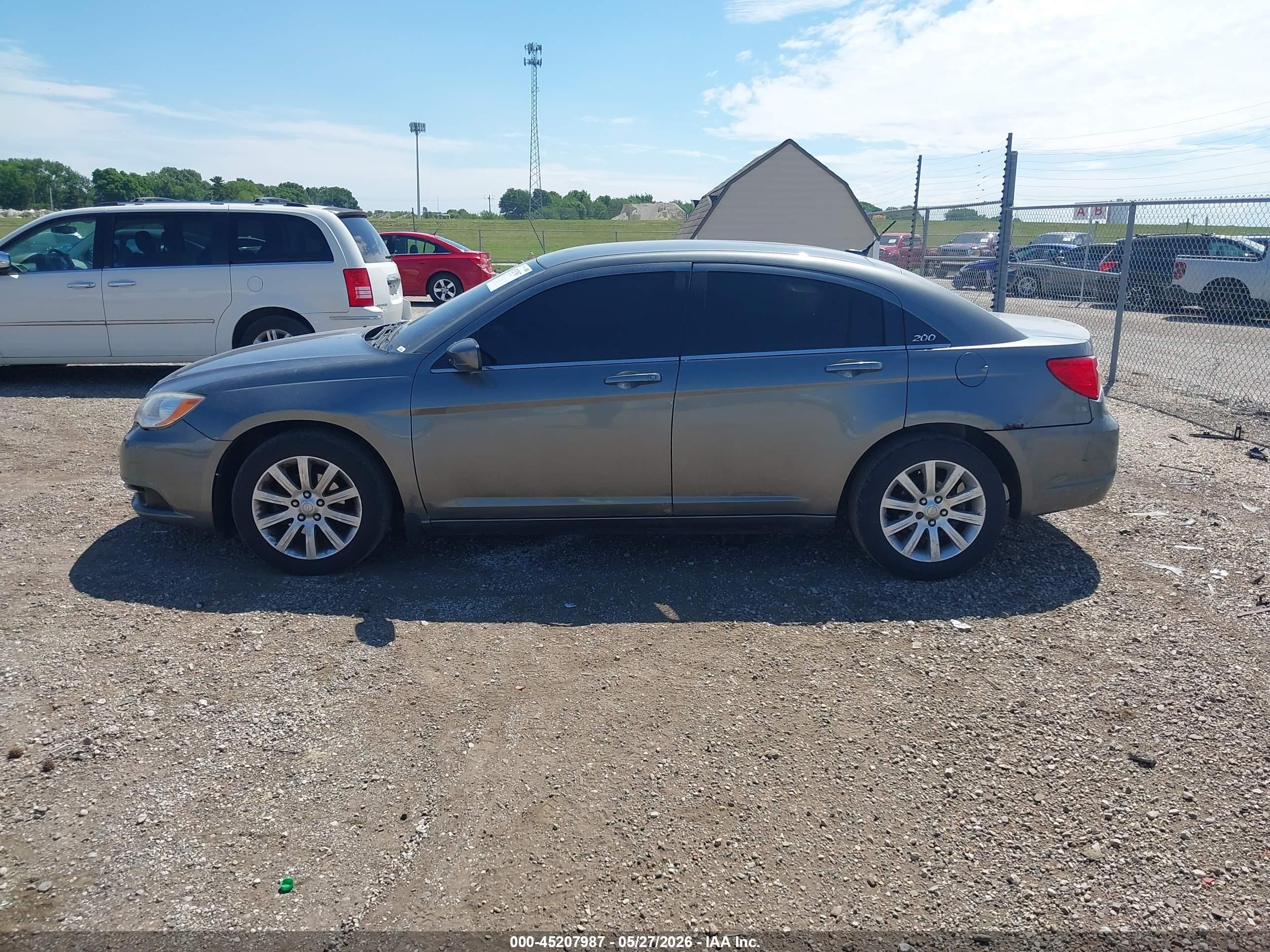 2012 Chrysler 200 Touring Серый vin: 1C3CCBBB0CN172880