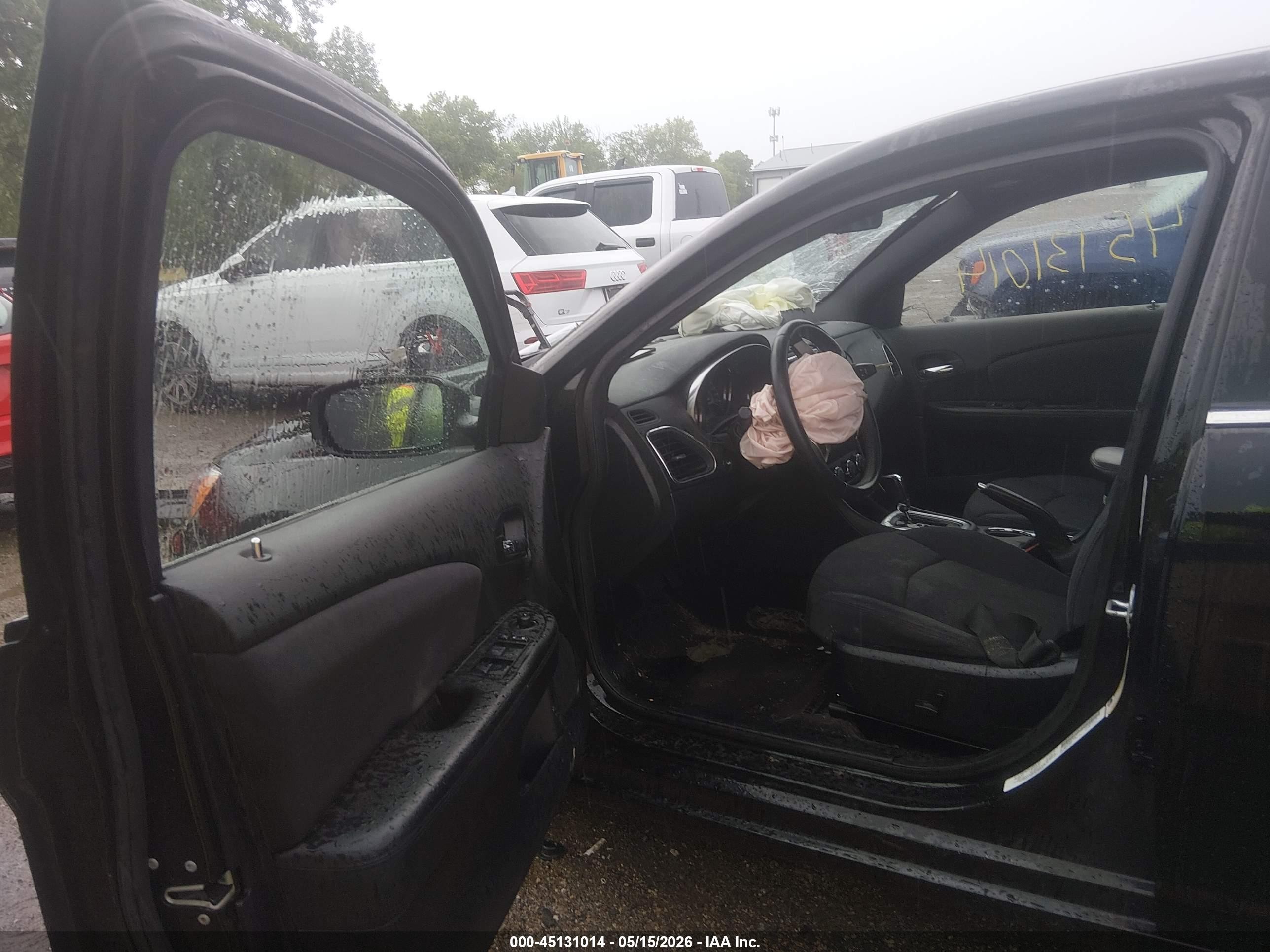 2013 Chrysler 200 Touring Черный vin: 1C3CCBBB0DN570558