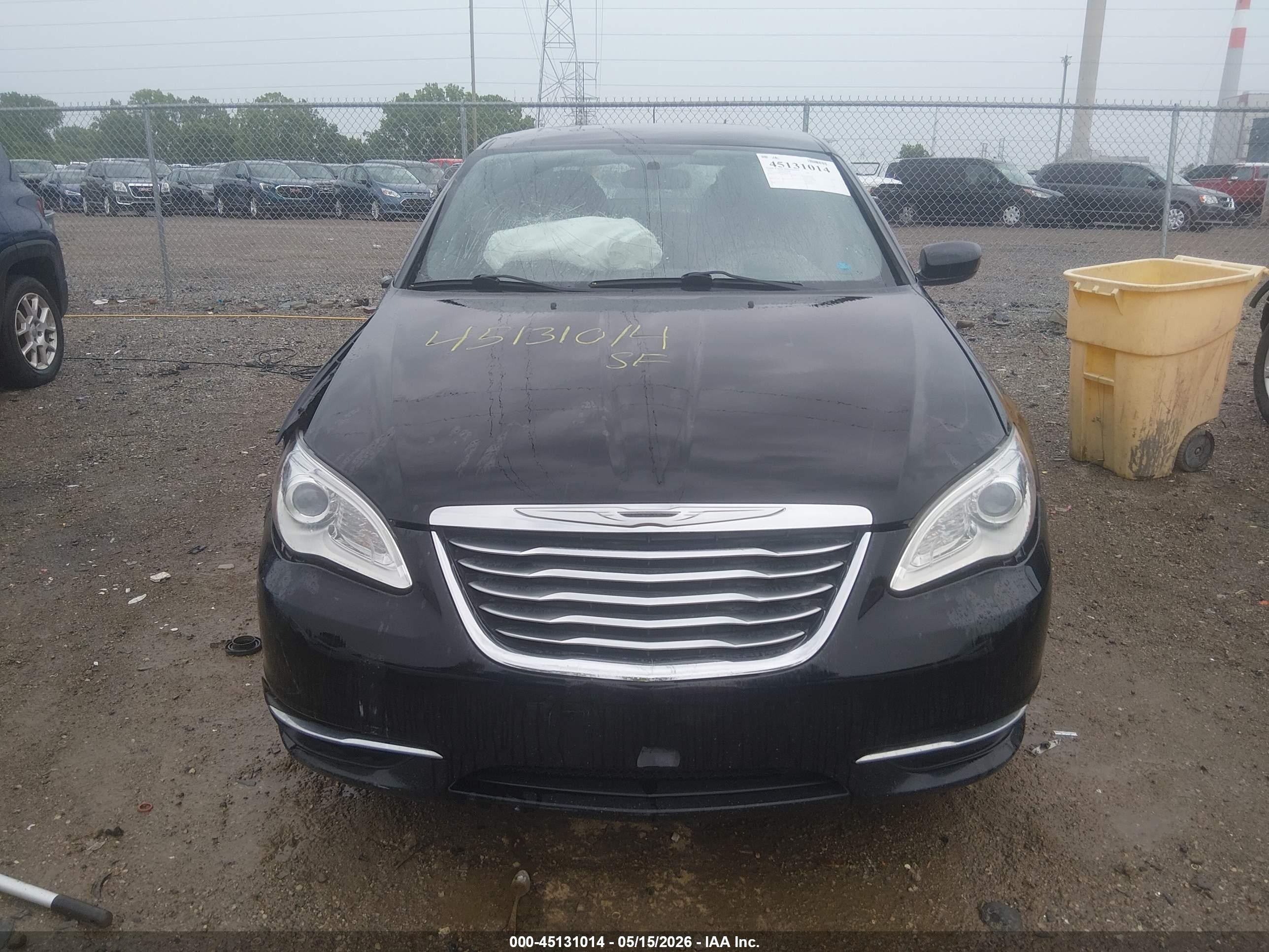 2013 Chrysler 200 Touring Черный vin: 1C3CCBBB0DN570558