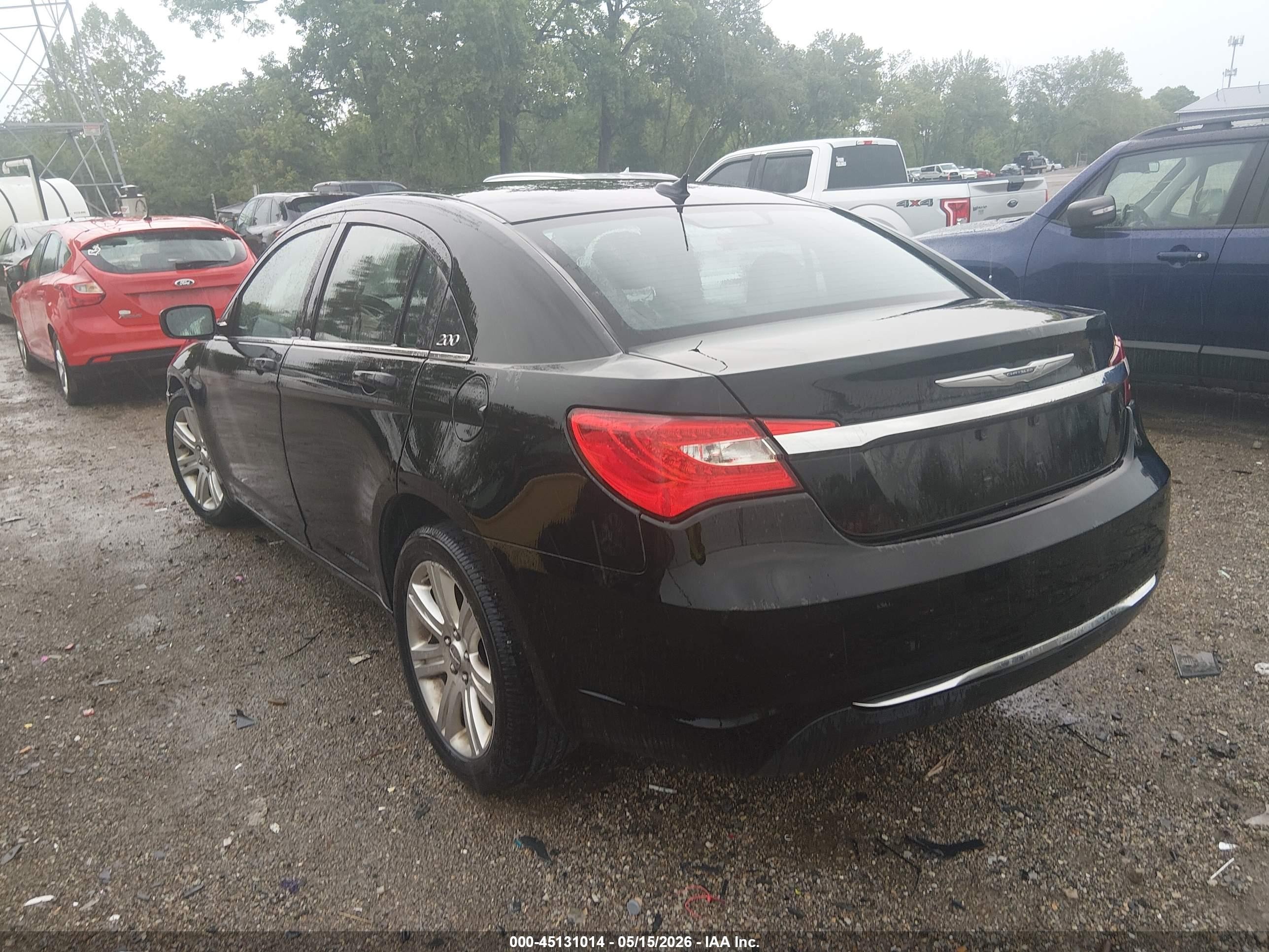 2013 Chrysler 200 Touring Черный vin: 1C3CCBBB0DN570558