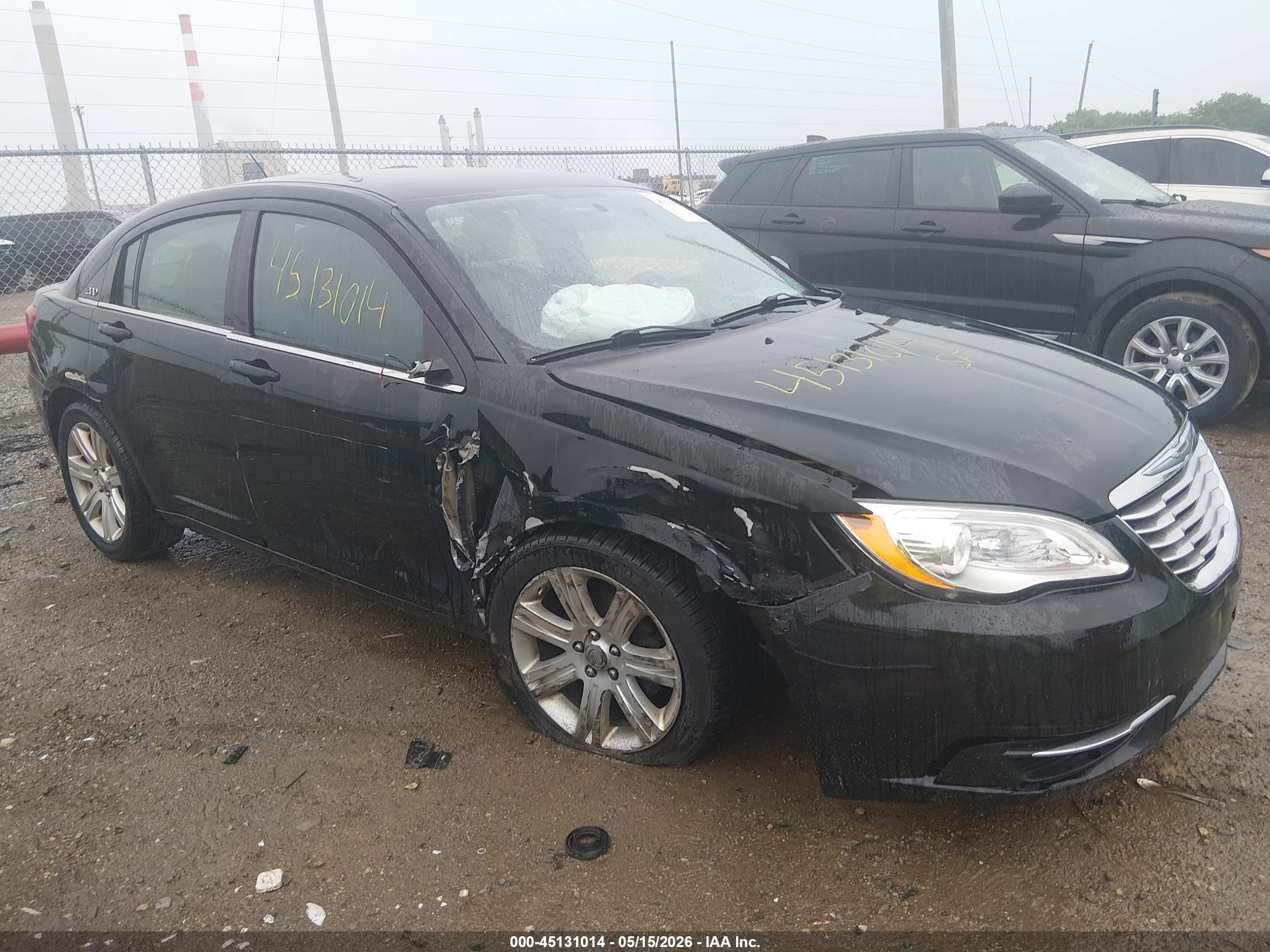 2013 Chrysler 200 Touring Черный vin: 1C3CCBBB0DN570558