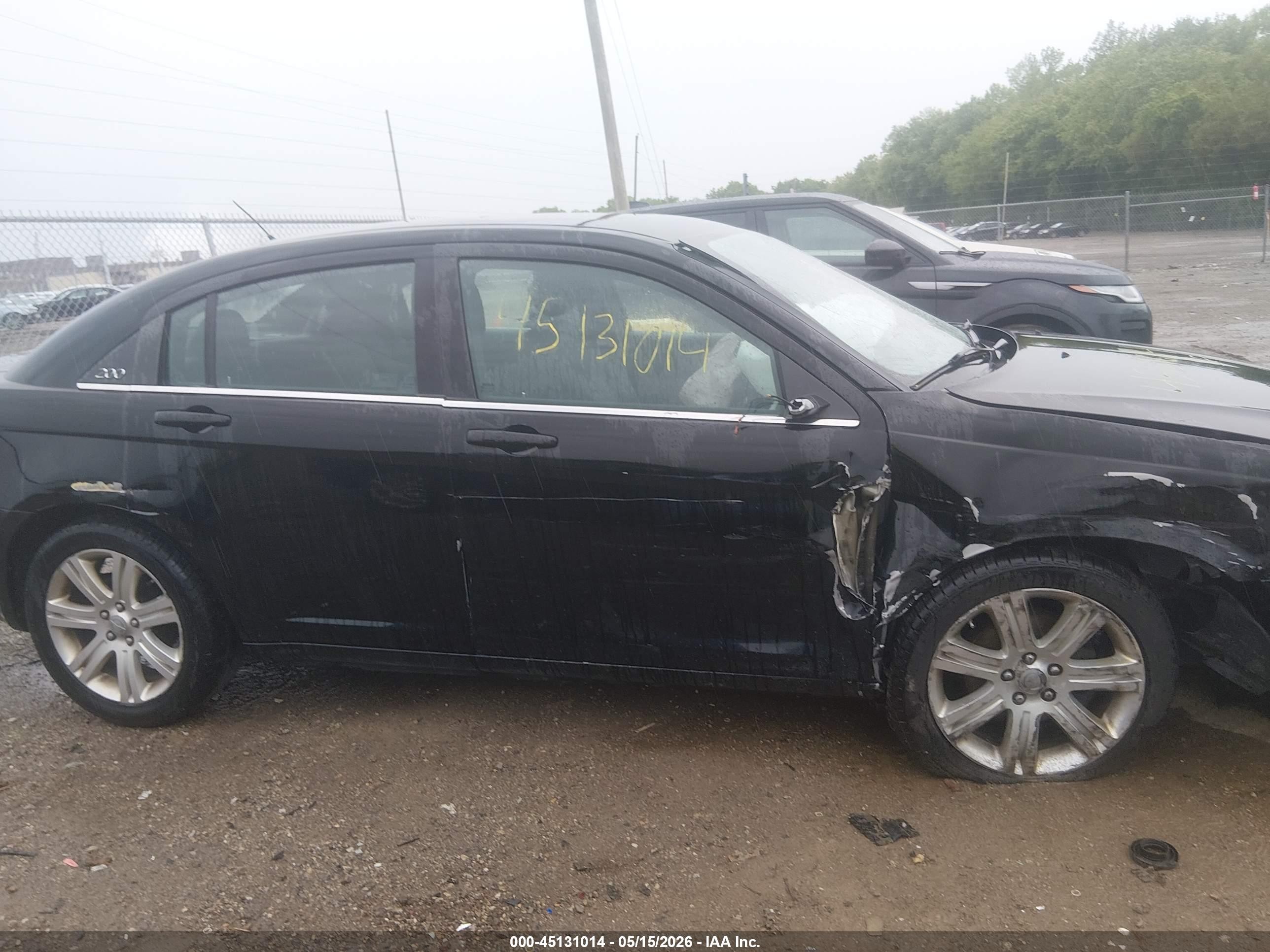 2013 Chrysler 200 Touring Черный vin: 1C3CCBBB0DN570558