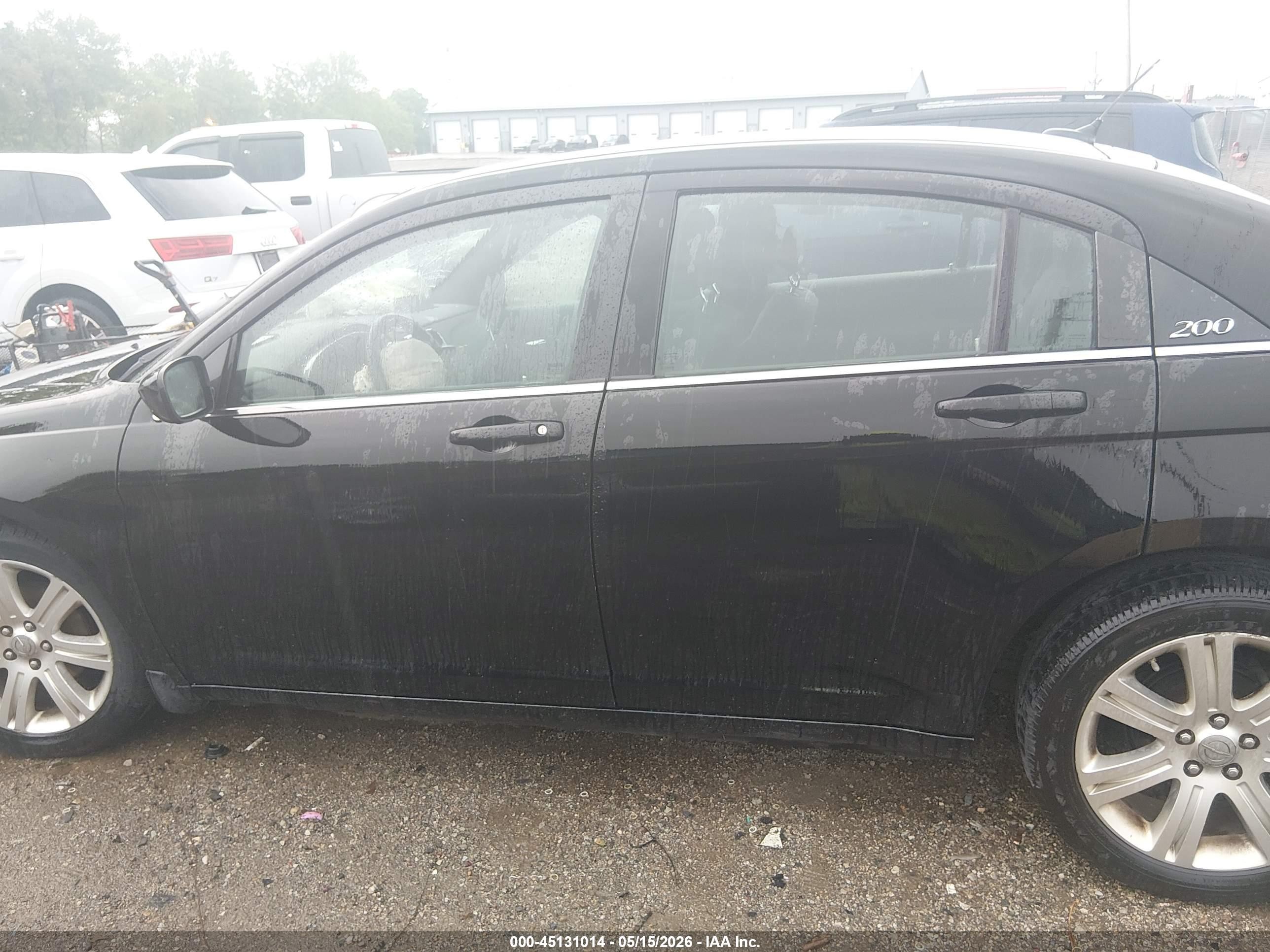 2013 Chrysler 200 Touring Черный vin: 1C3CCBBB0DN570558