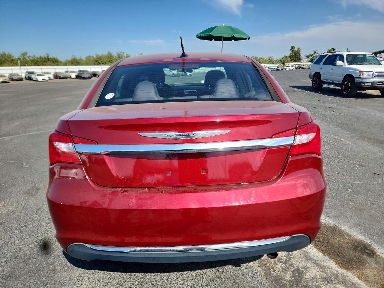 2013 Chrysler 200 Touring Red vin: 1C3CCBBB0DN636235