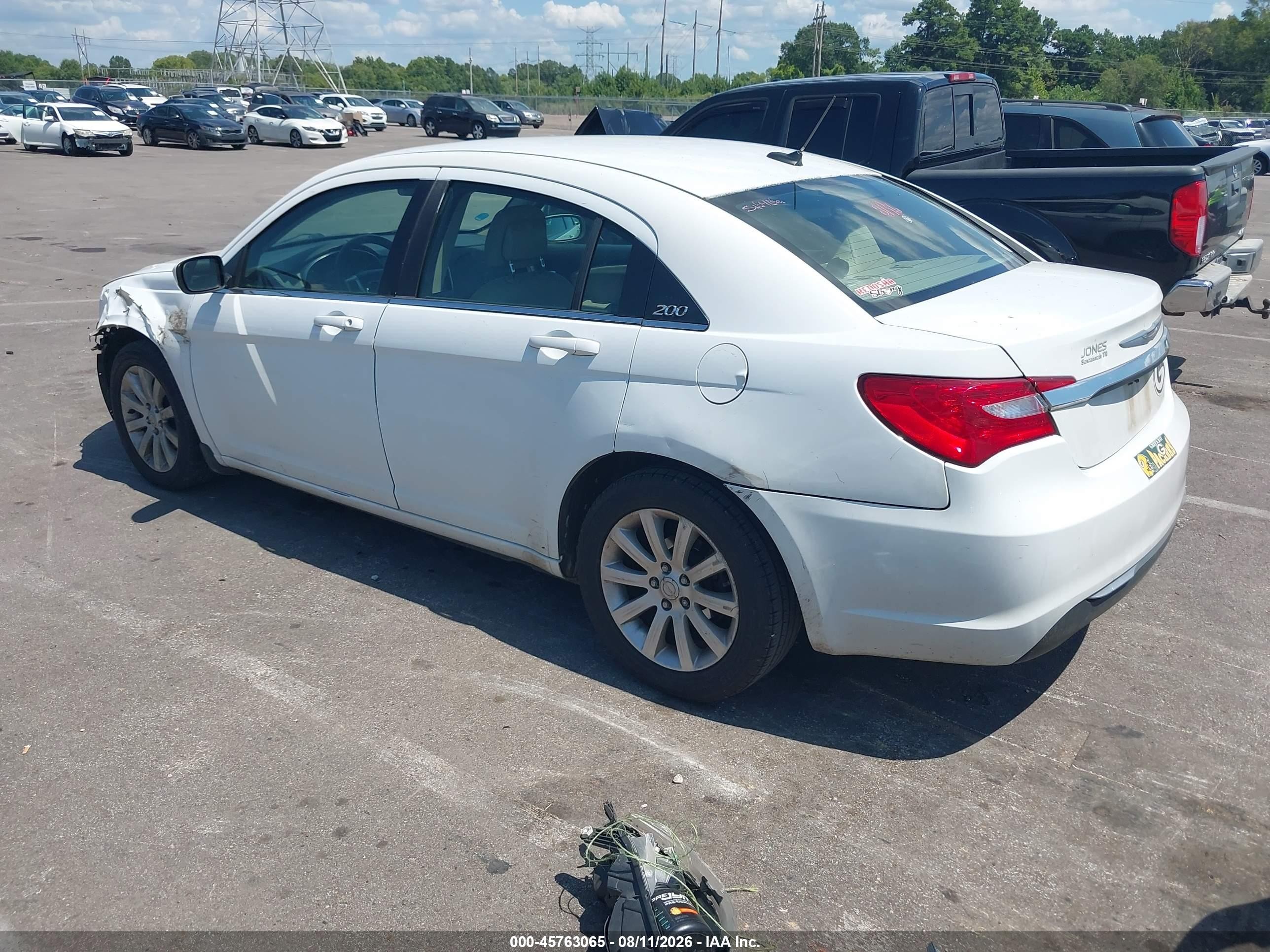 2014 Chrysler 200 Touring White vin: 1C3CCBBB0EN192419