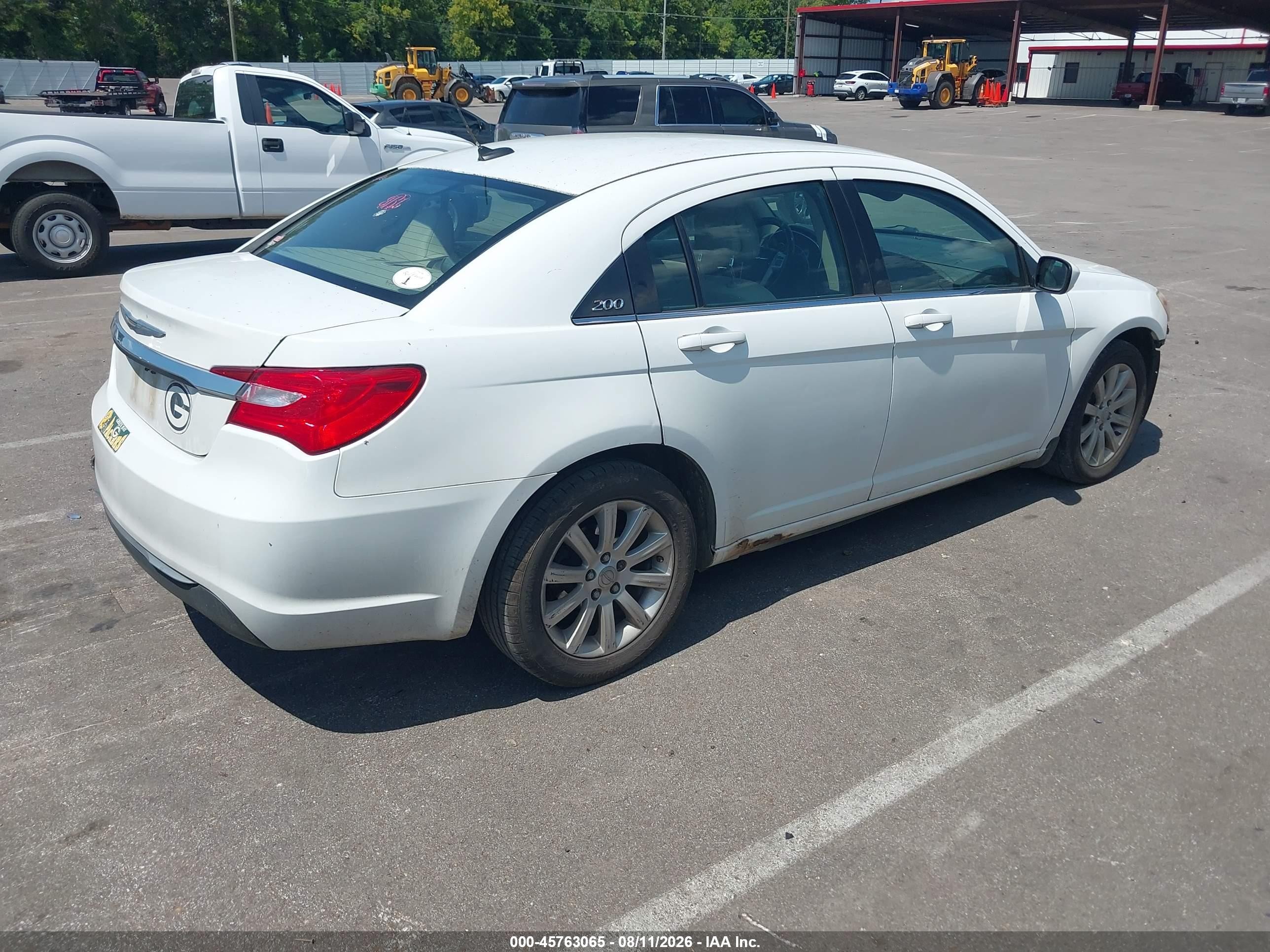 2014 Chrysler 200 Touring White vin: 1C3CCBBB0EN192419