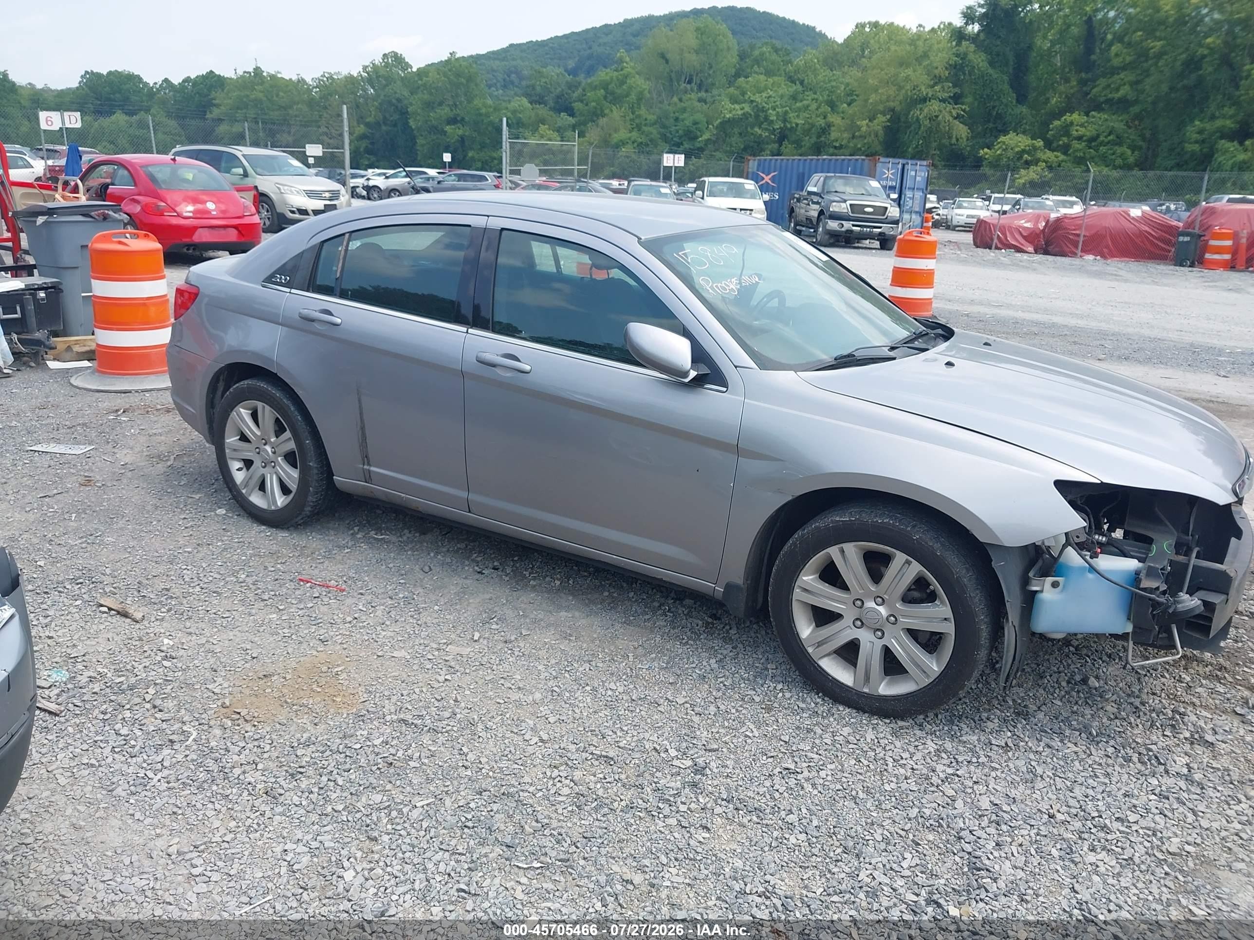 2014 Chrysler 200 Touring Silver vin: 1C3CCBBB0EN198110