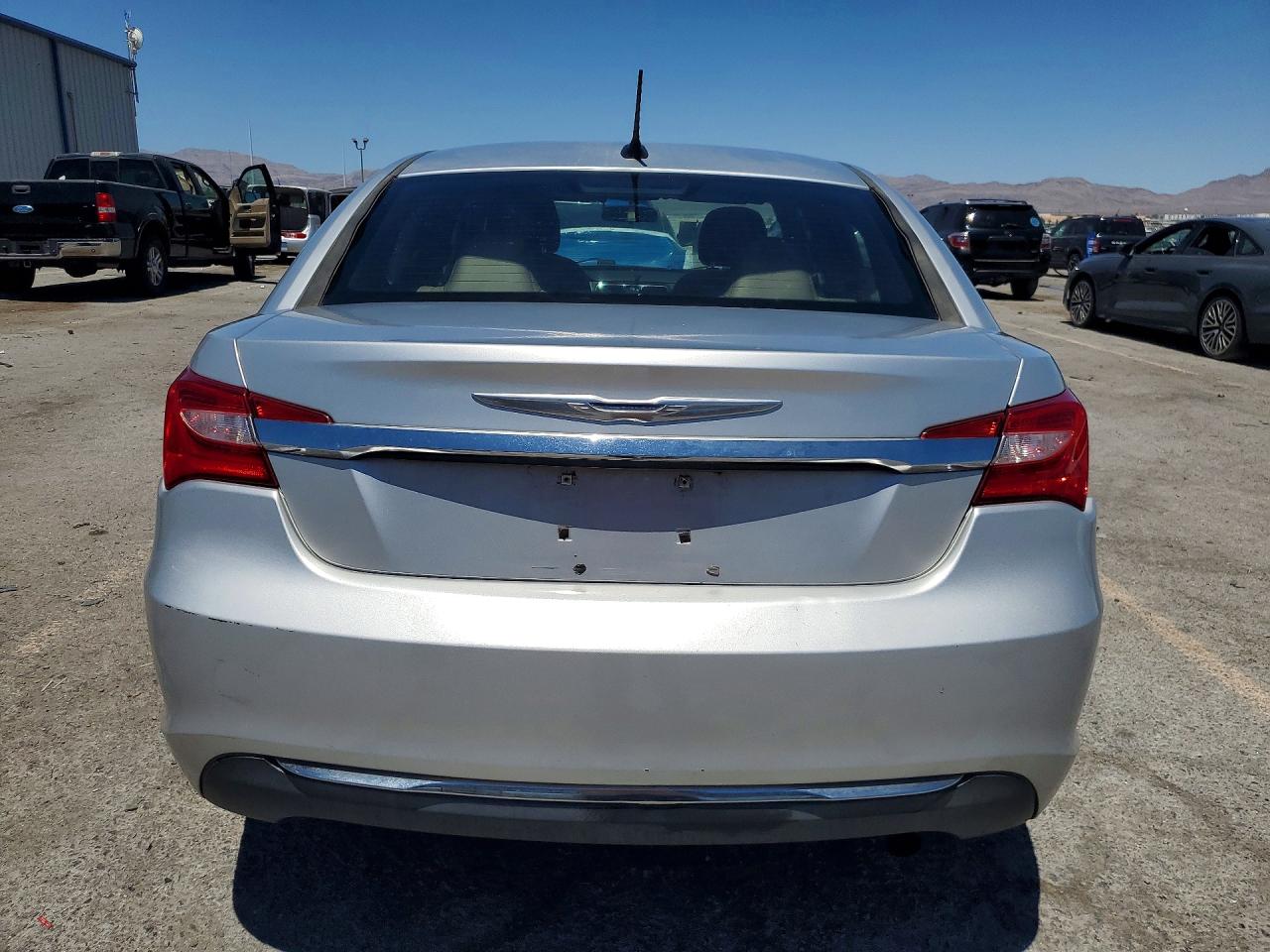 2012 Chrysler 200 Touring Silver vin: 1C3CCBBB1CN103874
