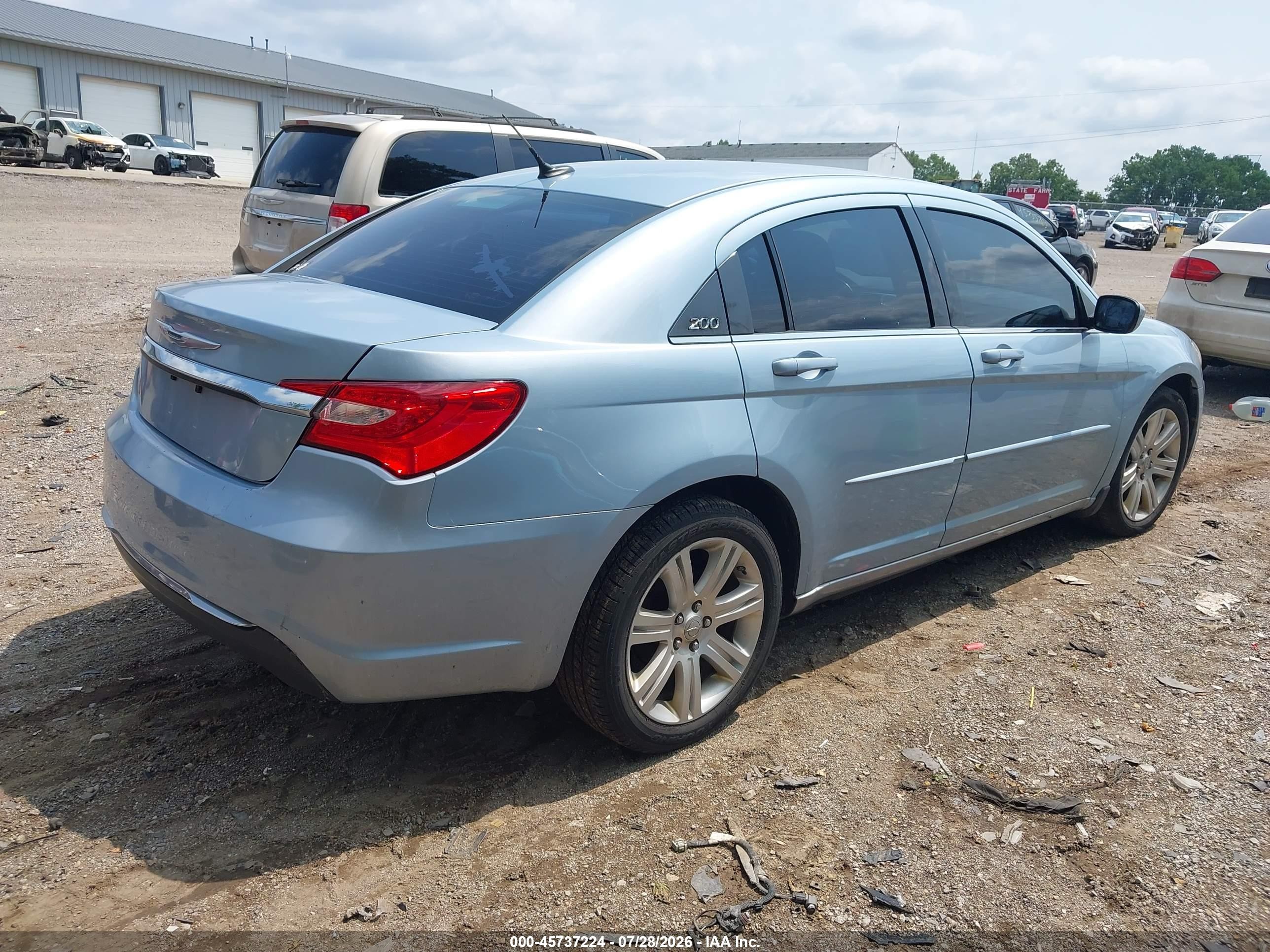 2013 Chrysler 200 Touring Blue vin: 1C3CCBBB1DN656221