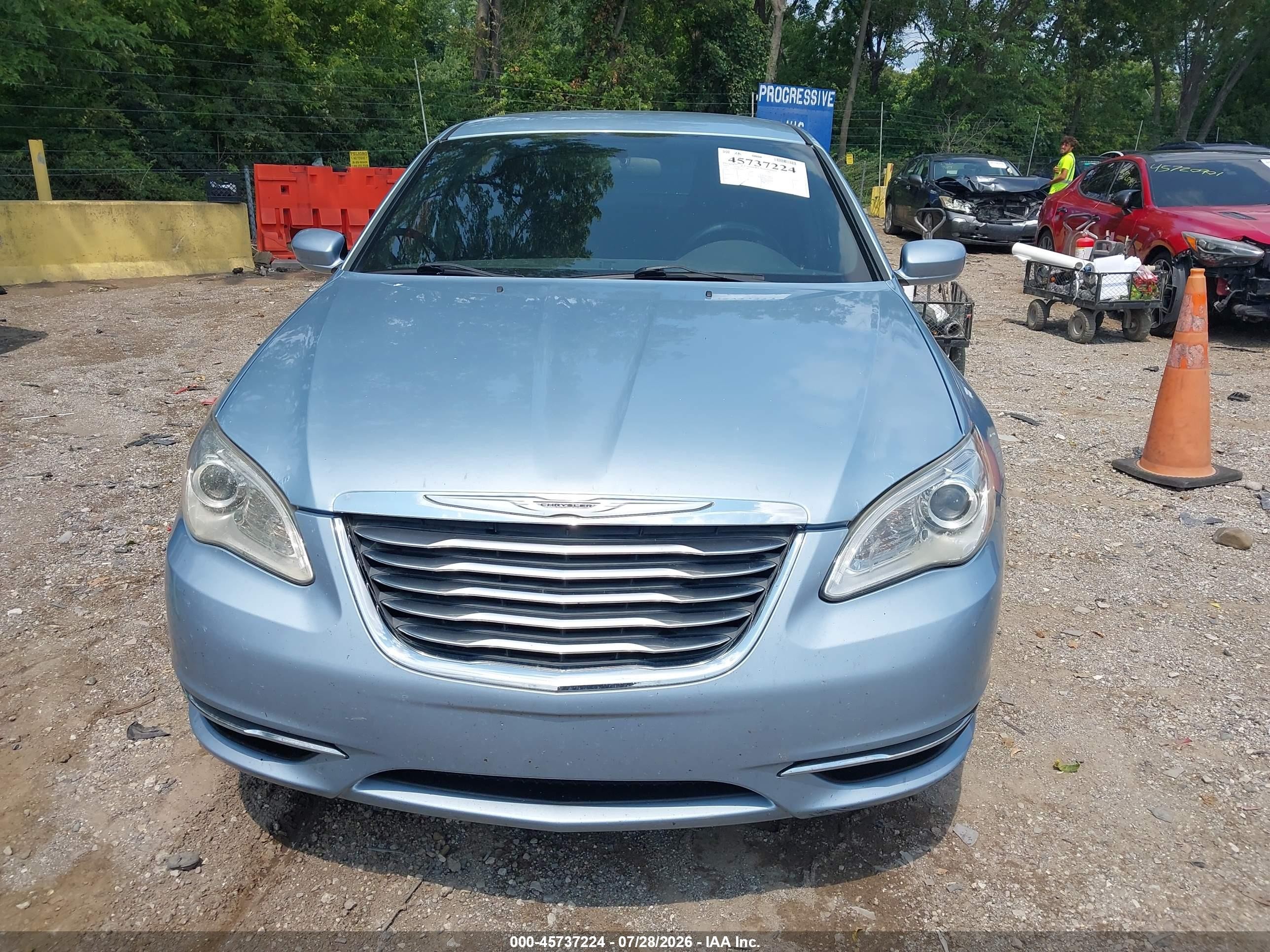 2013 Chrysler 200 Touring Blue vin: 1C3CCBBB1DN656221