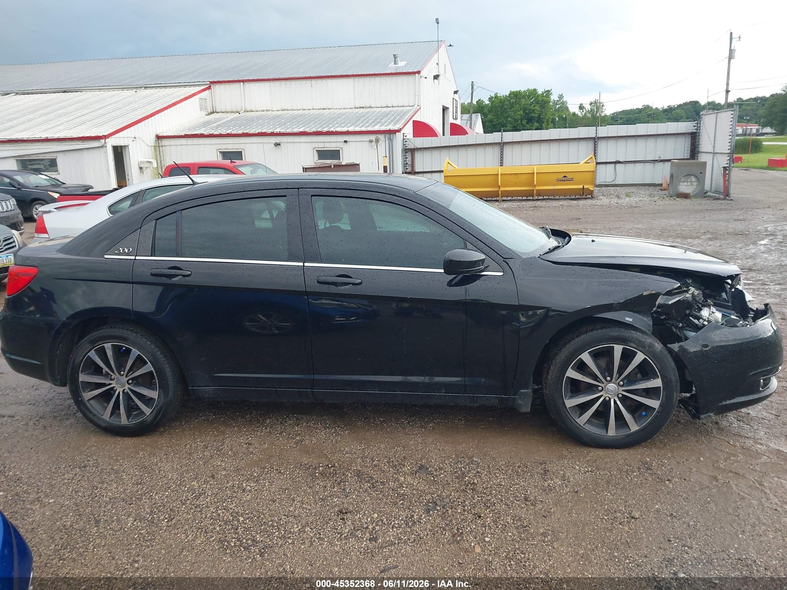 2013 Chrysler 200 Touring Black vin: 1C3CCBBB1DN699702