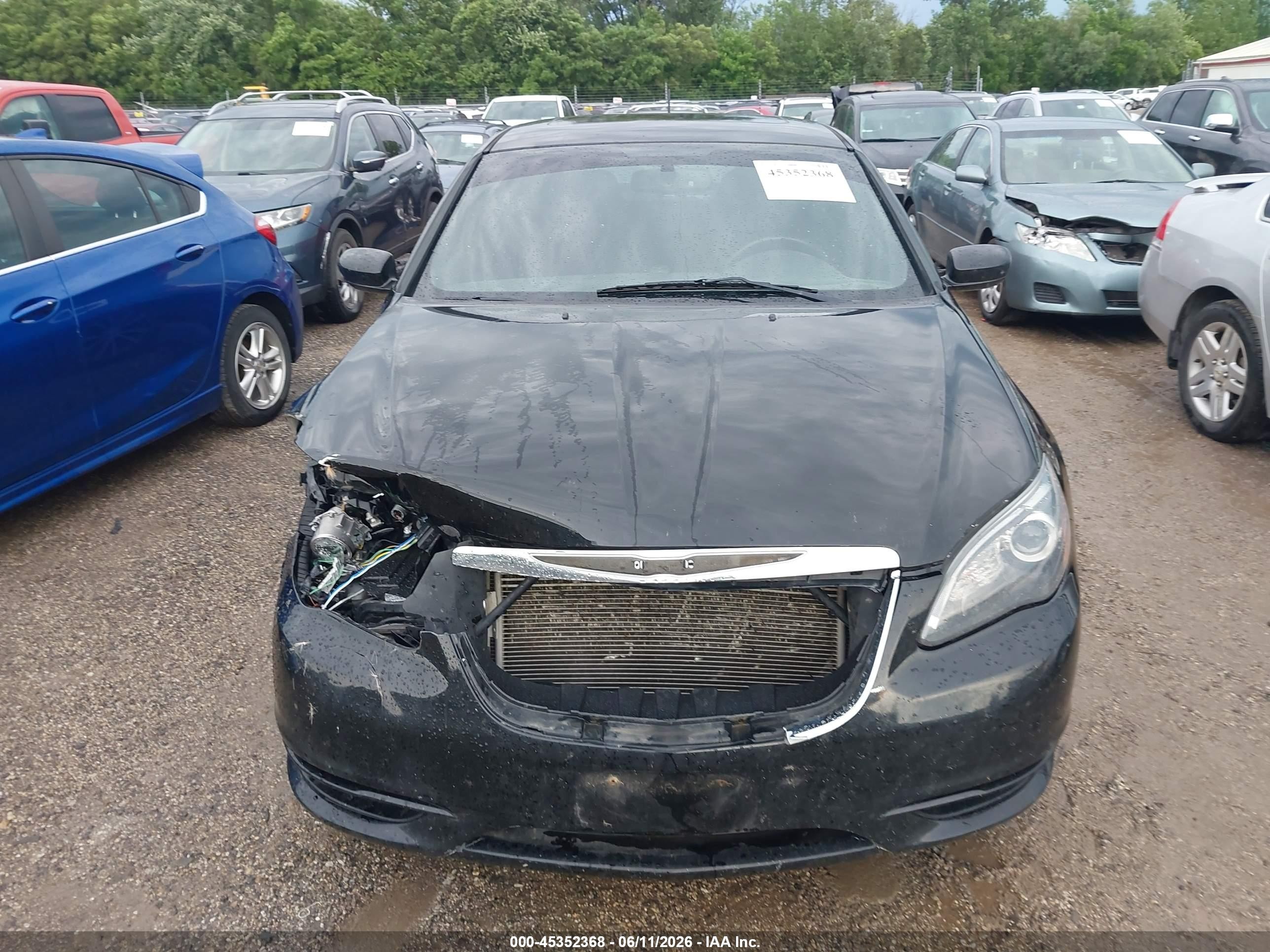 2013 Chrysler 200 Touring Black vin: 1C3CCBBB1DN699702