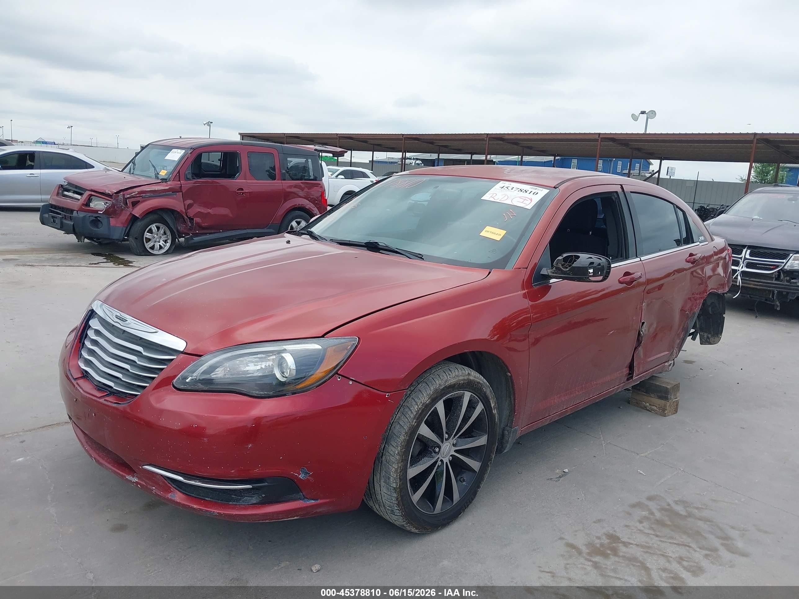 2013 Chrysler 200 Touring Burgundy vin: 1C3CCBBB1DN727353