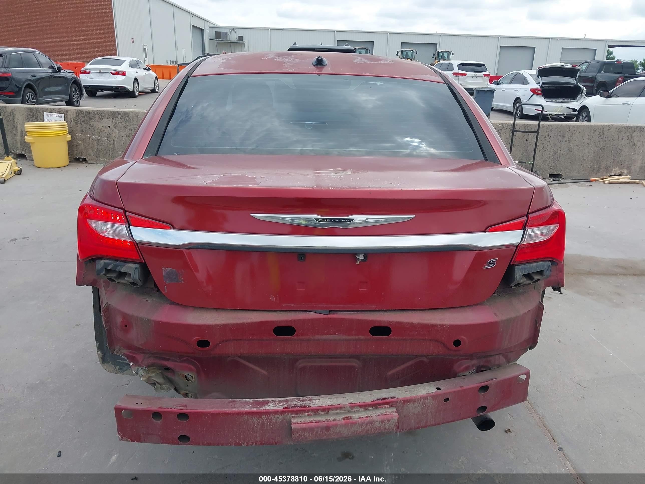 2013 Chrysler 200 Touring Burgundy vin: 1C3CCBBB1DN727353