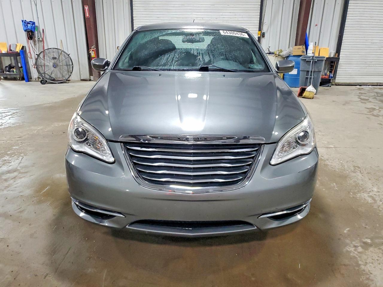2013 Chrysler 200 Touring Gray vin: 1C3CCBBB2DN583912